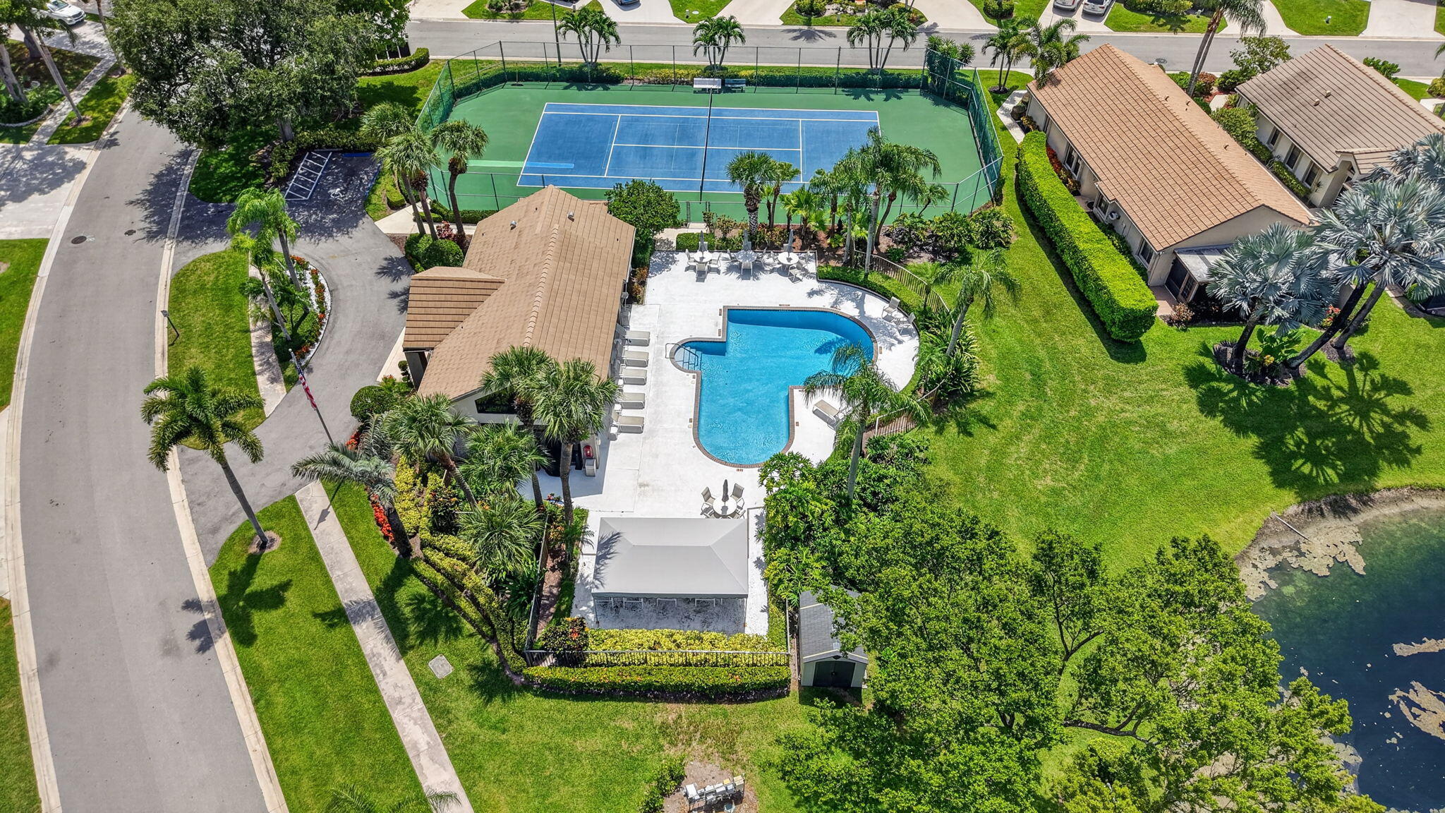 BRIGHTON LAKES - Residential
