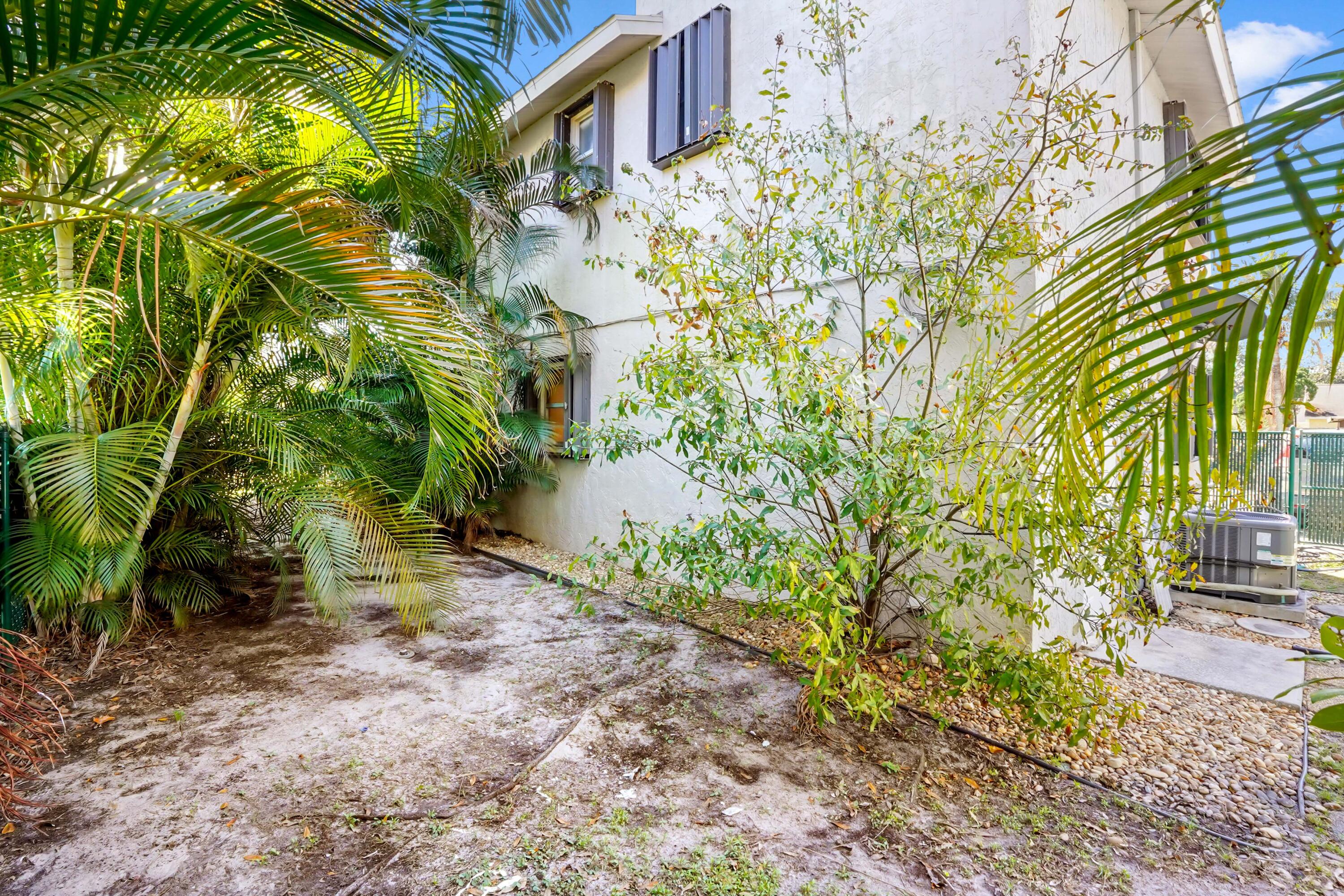 LOST VILLAS - Residential