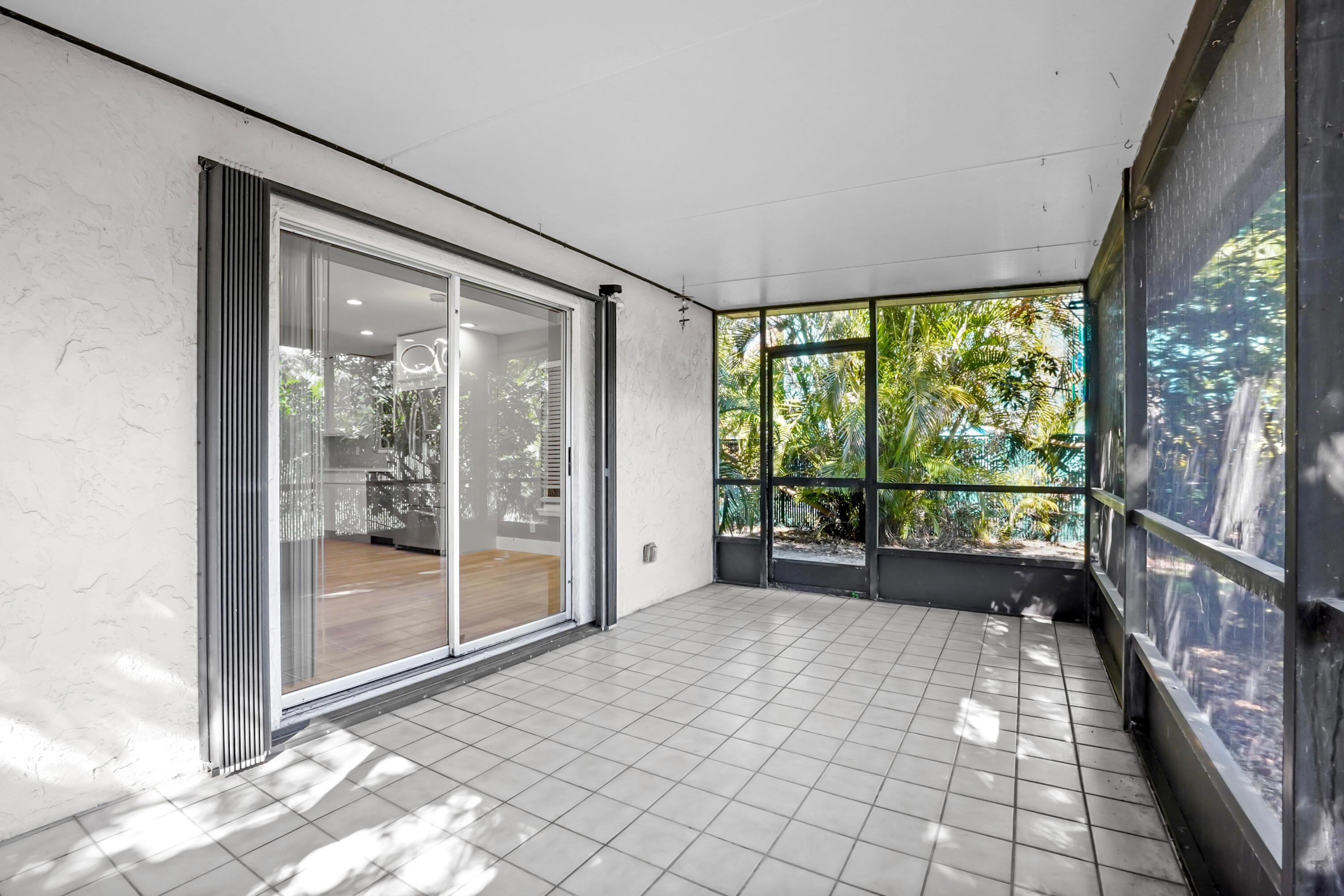 LOST VILLAS - Residential