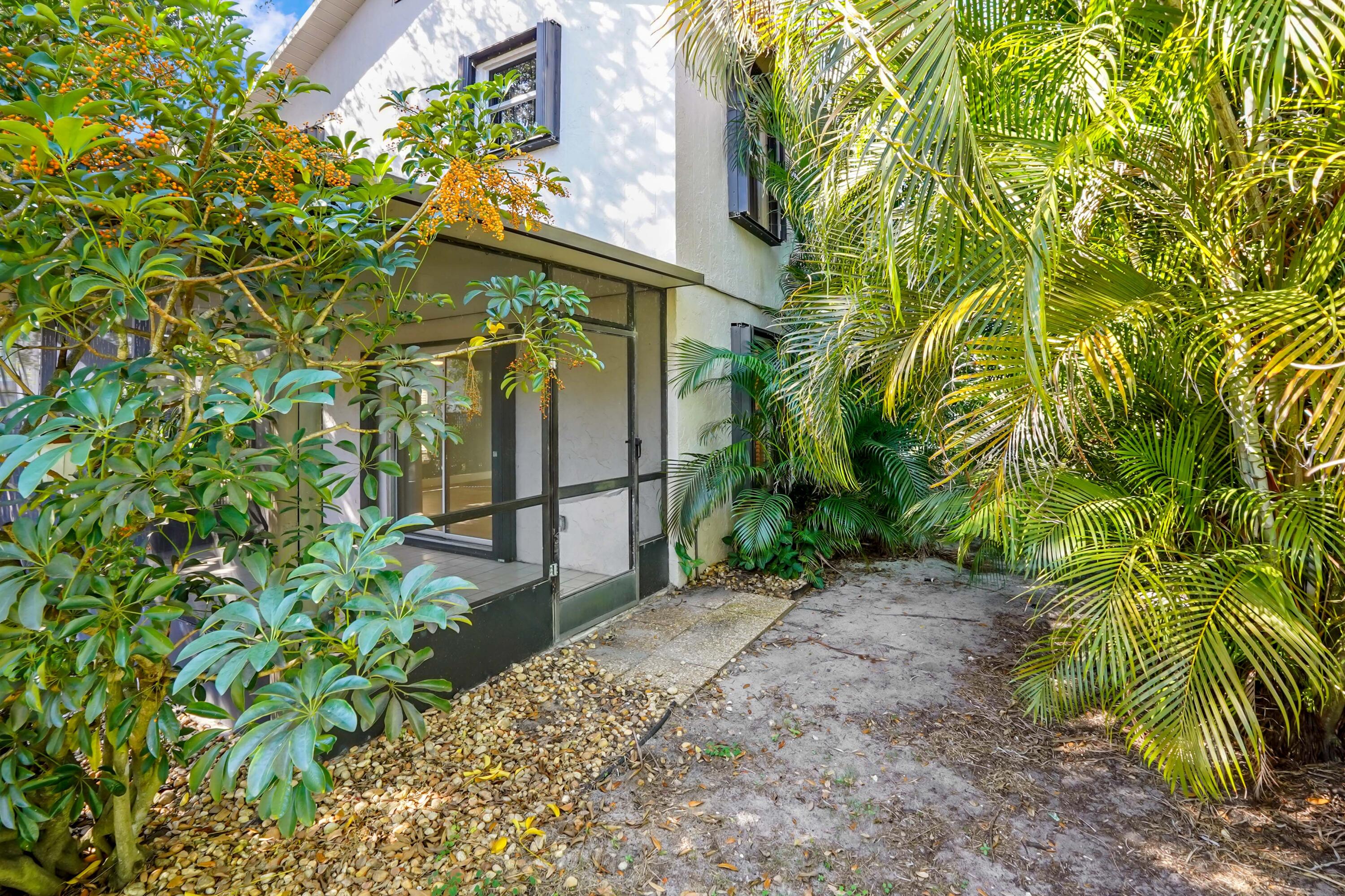 LOST VILLAS - Residential