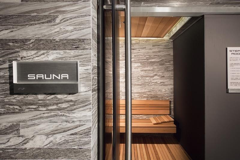 PORSCHE DESIGN TOWER - Residential