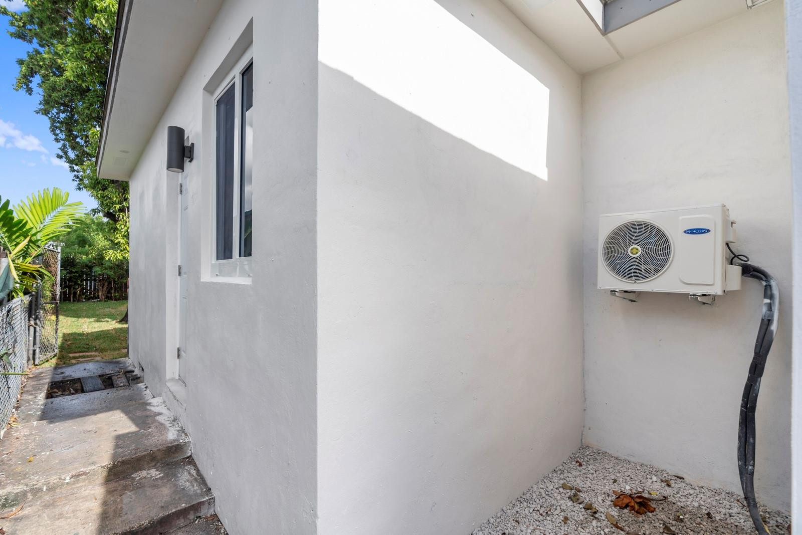West Buena Vista - Residential Lease