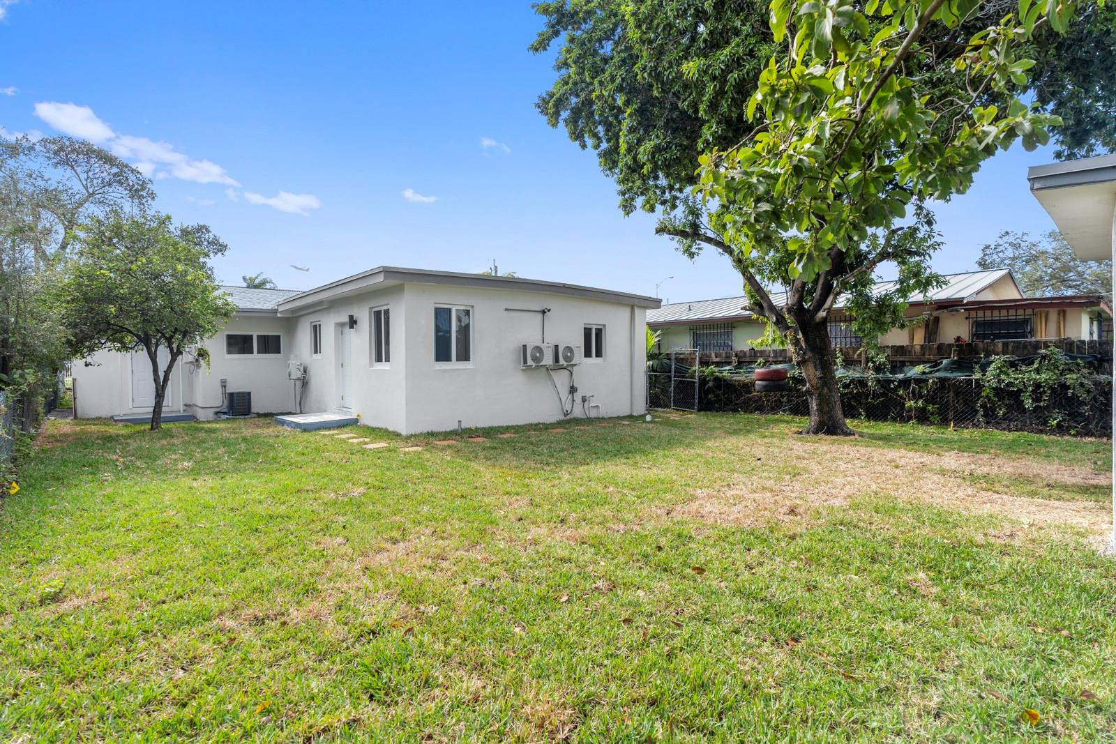 West Buena Vista - Residential Lease