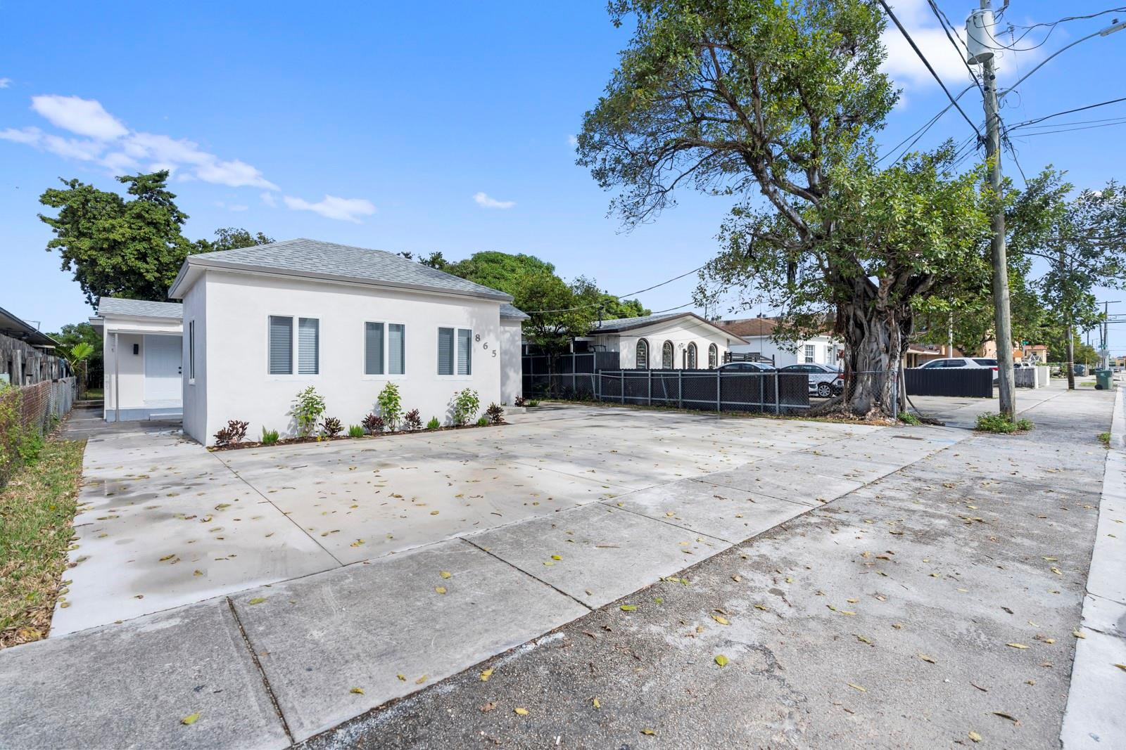West Buena Vista - Residential Lease