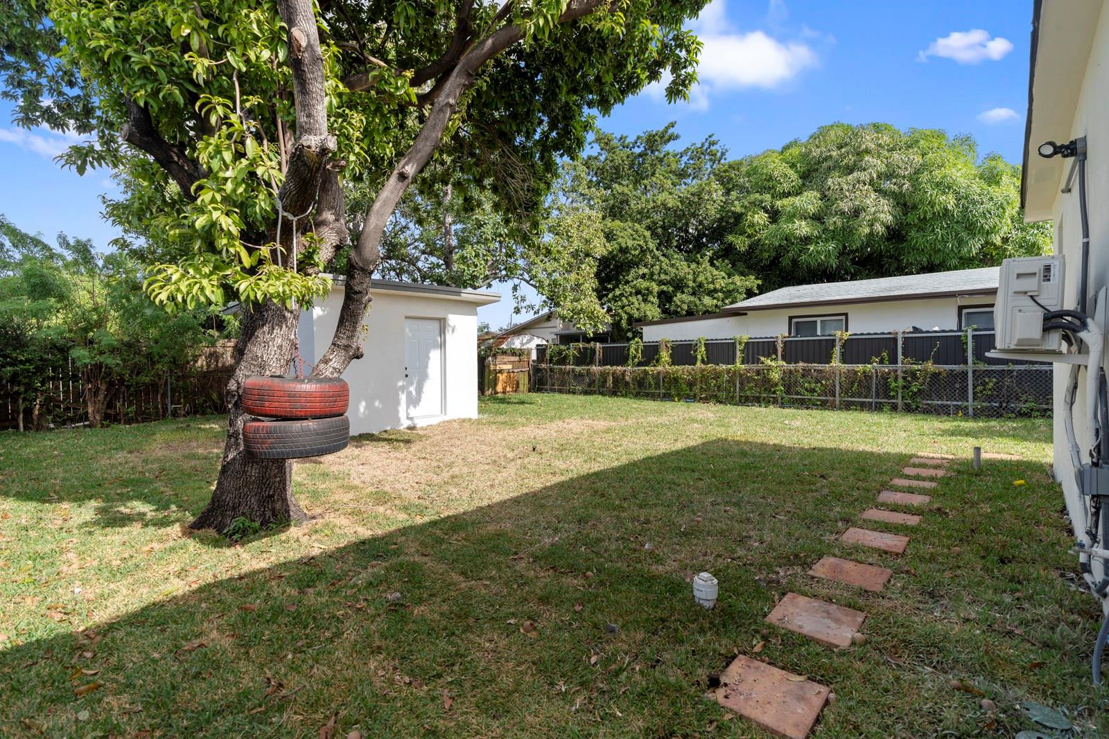 West Buena Vista - Residential Lease