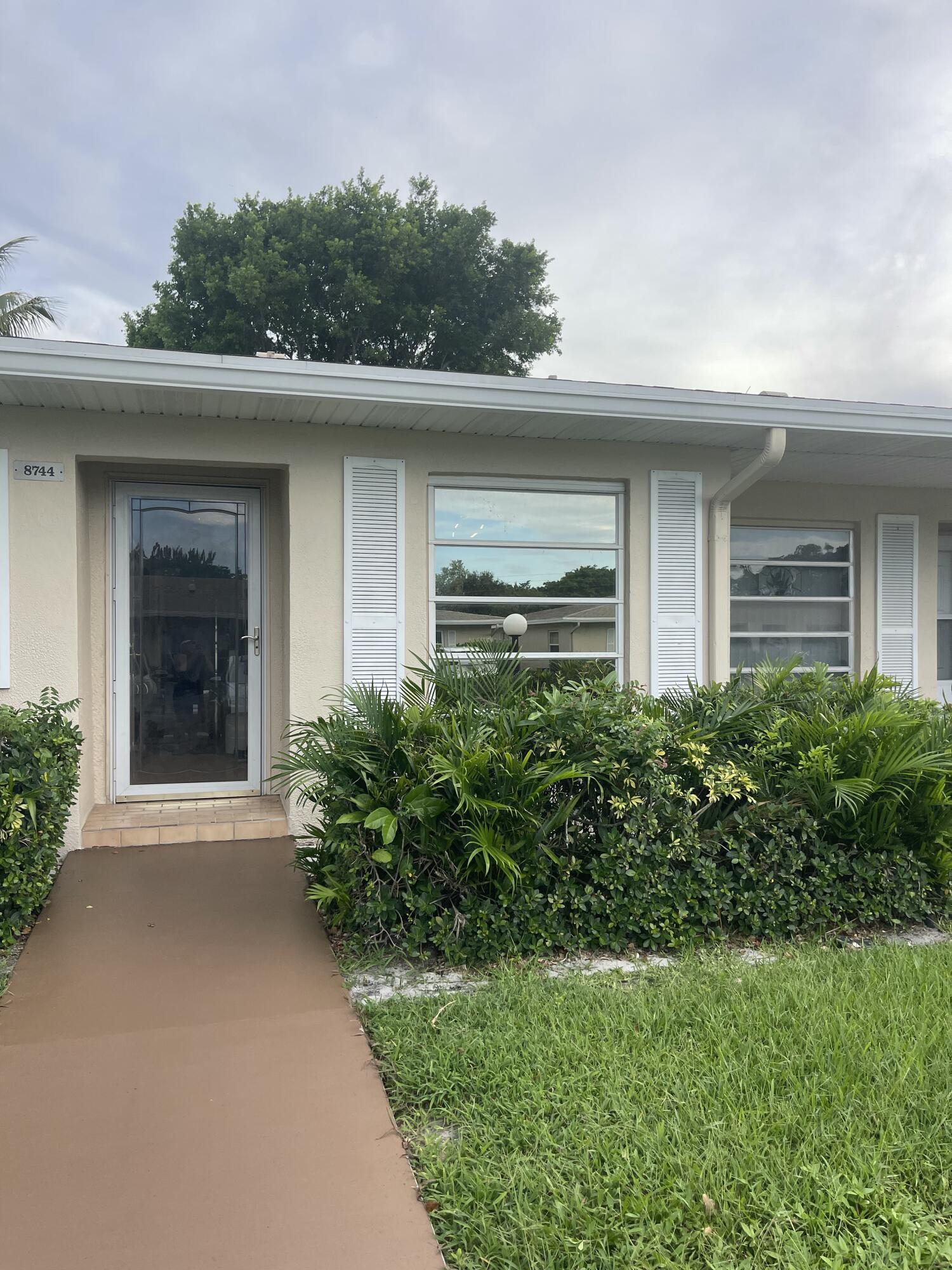 BOCA LAKES CONDO - Residential Lease