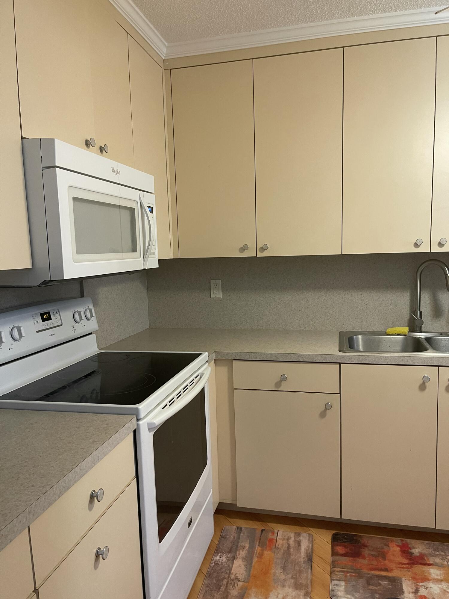 BOCA LAKES CONDO - Residential Lease