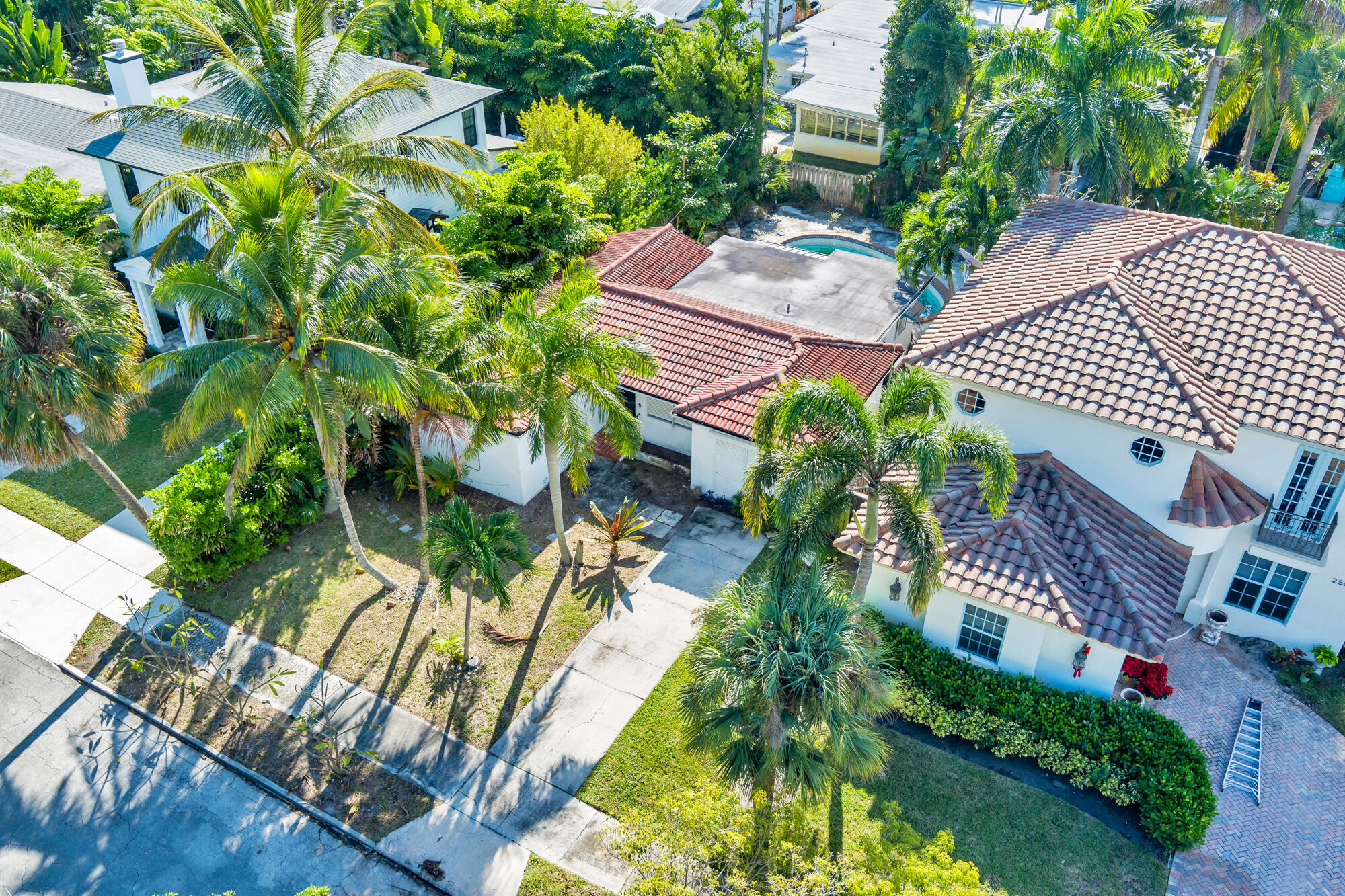 NORTH SHORE TERRACE 1 - Residential