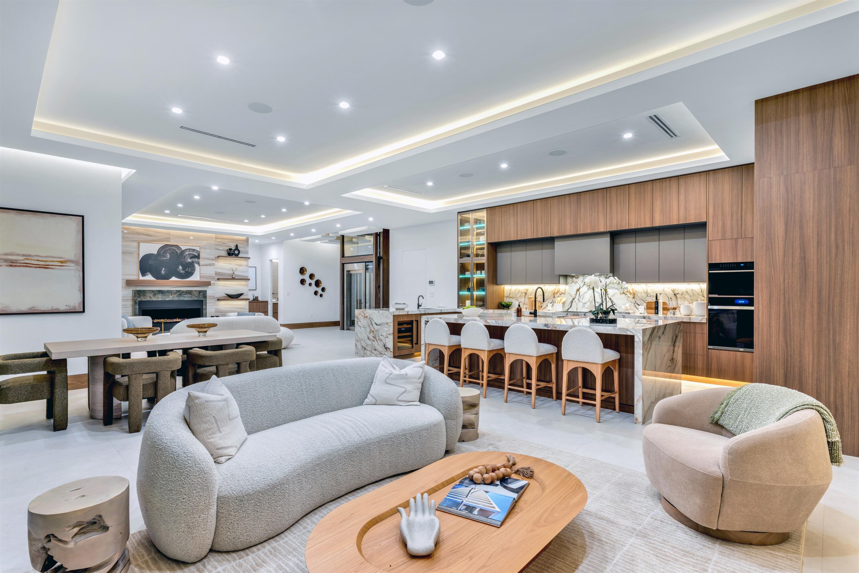 CORAL KEY VILLAS 2ND SEC - Residential