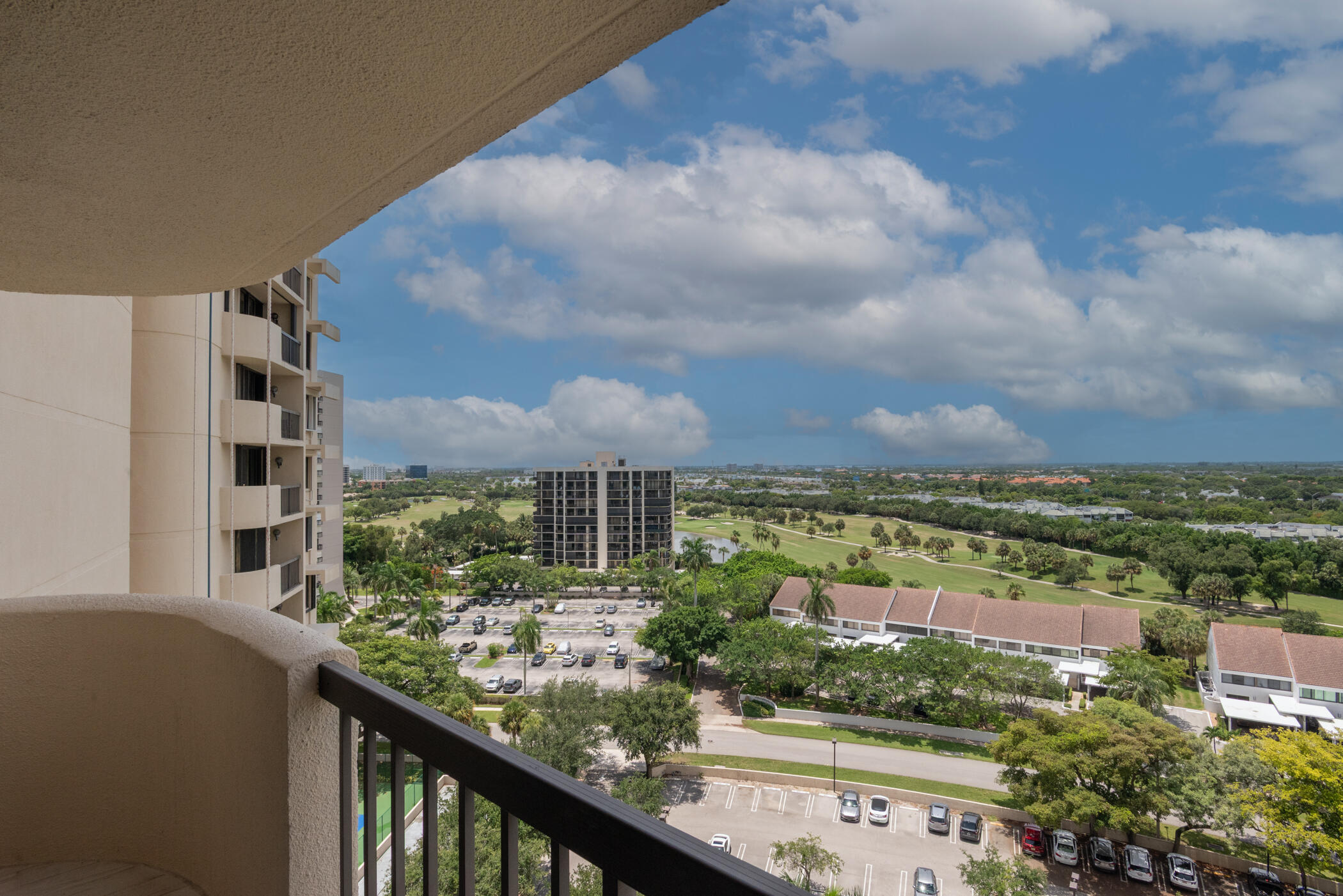 Lands of the President / ENVOY CONDO - Residential