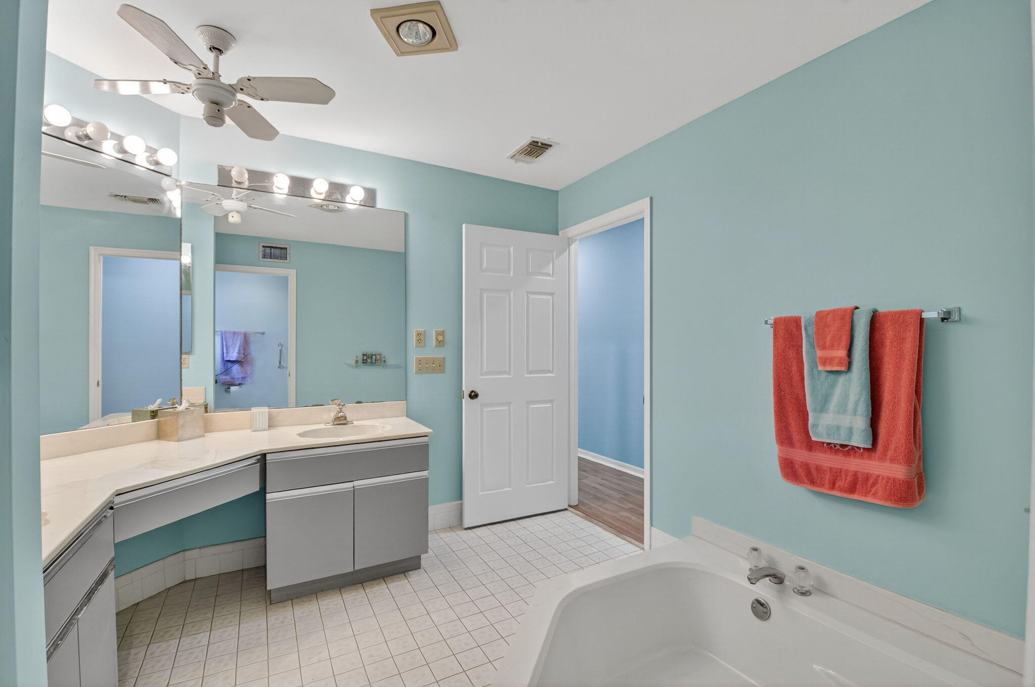 LADYPALM / WATERBERRY - Residential