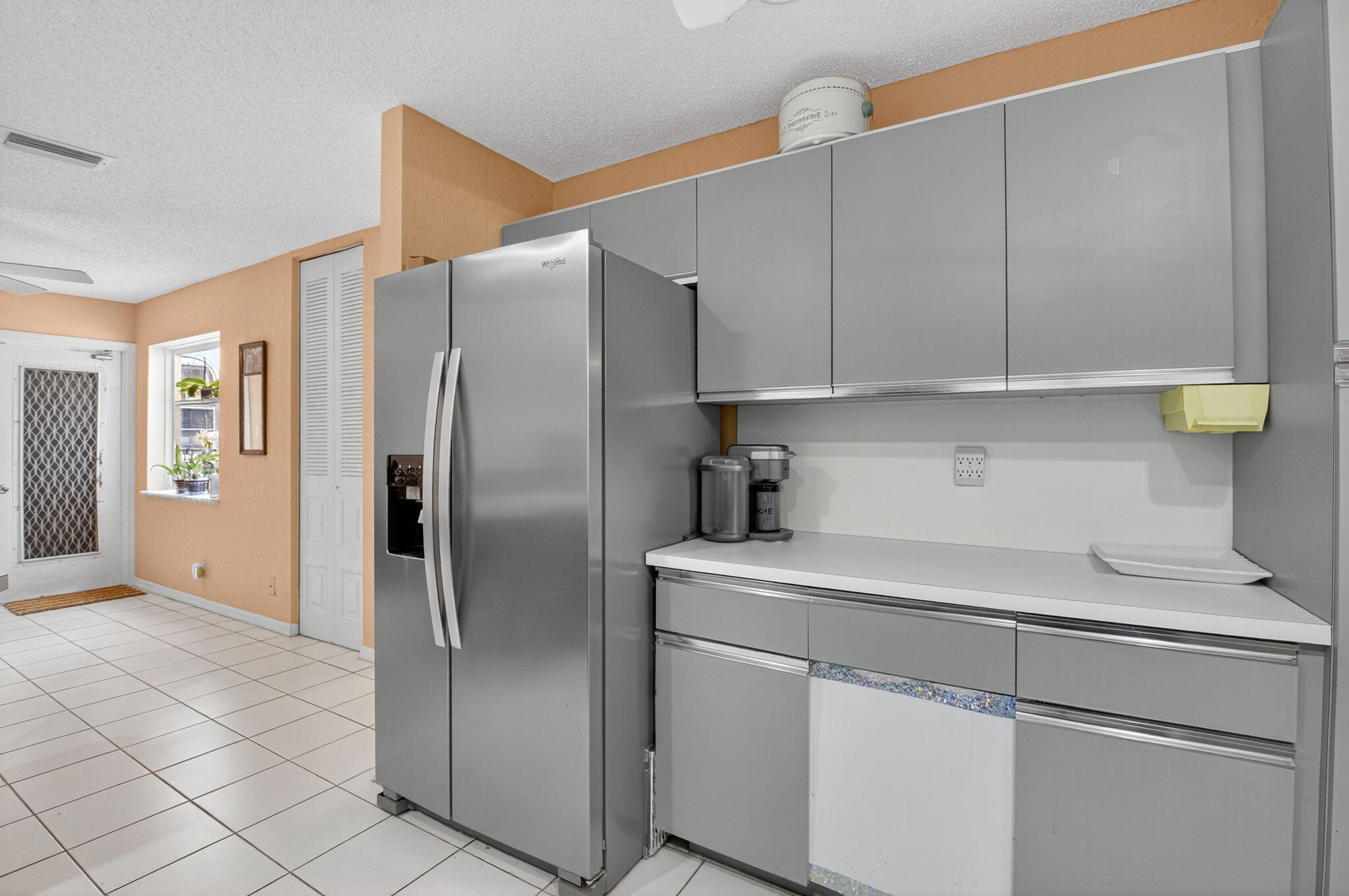 LADYPALM / WATERBERRY - Residential