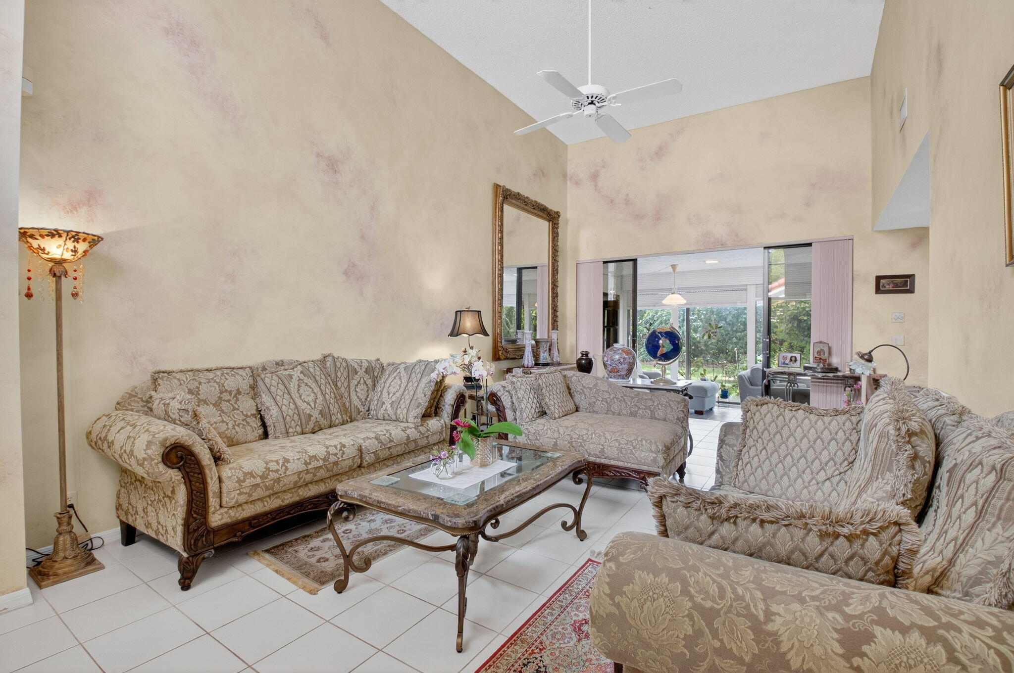 LADYPALM / WATERBERRY - Residential