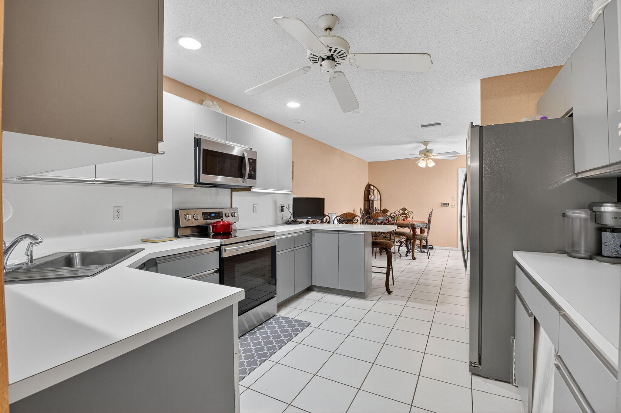 LADYPALM / WATERBERRY - Residential