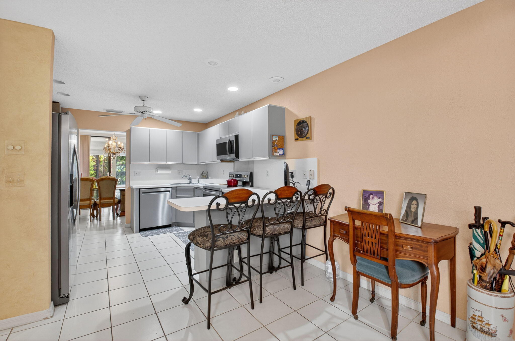 LADYPALM / WATERBERRY - Residential
