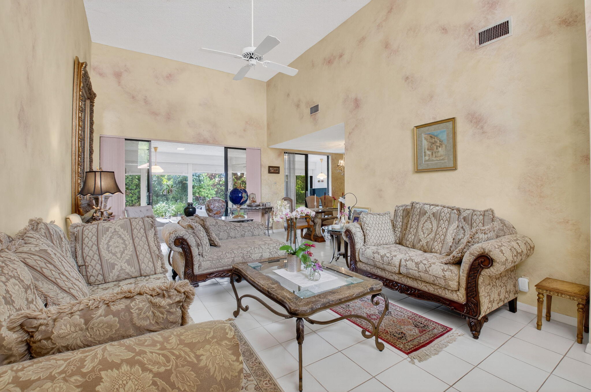LADYPALM / WATERBERRY - Residential