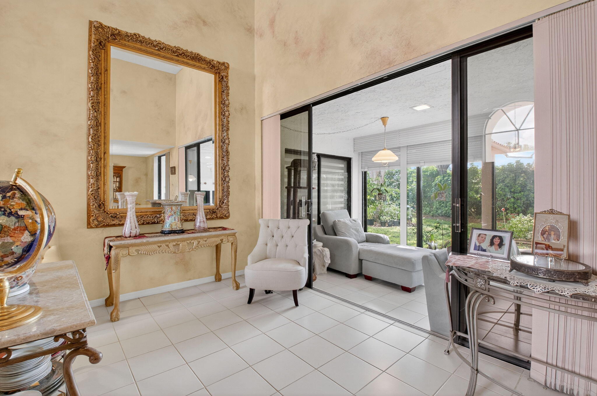LADYPALM / WATERBERRY - Residential
