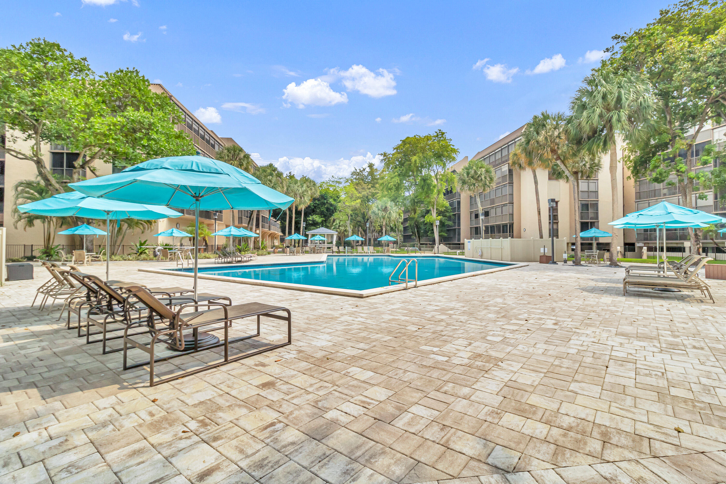 GRANDVIEW AT EMERALD HILLS CONDO - Residential