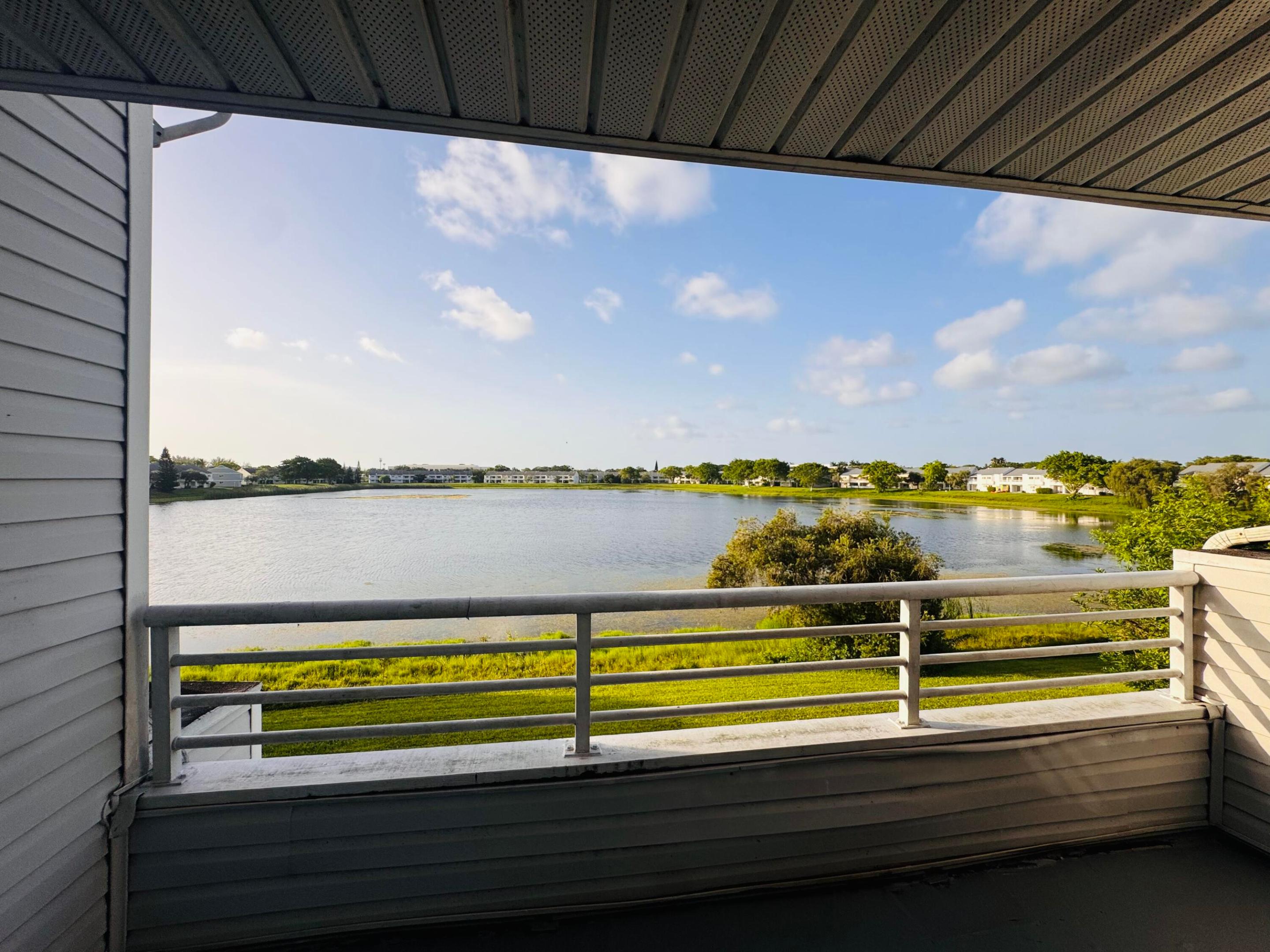 SUMMER LAKE - Residential