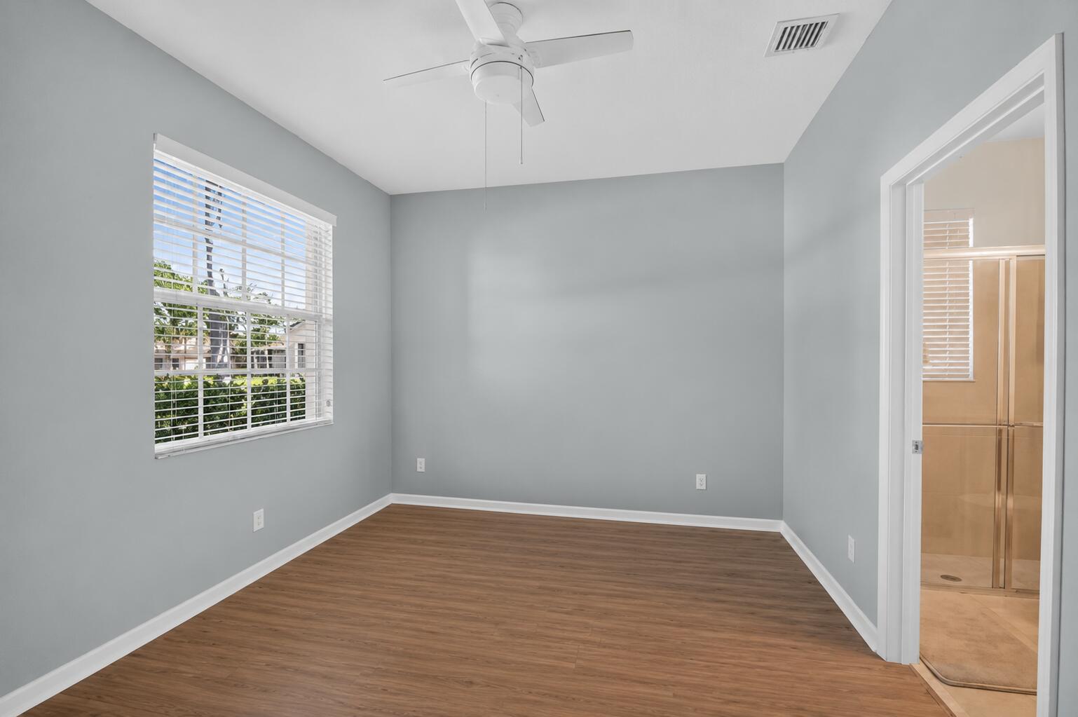 VISTA LAGO - Residential
