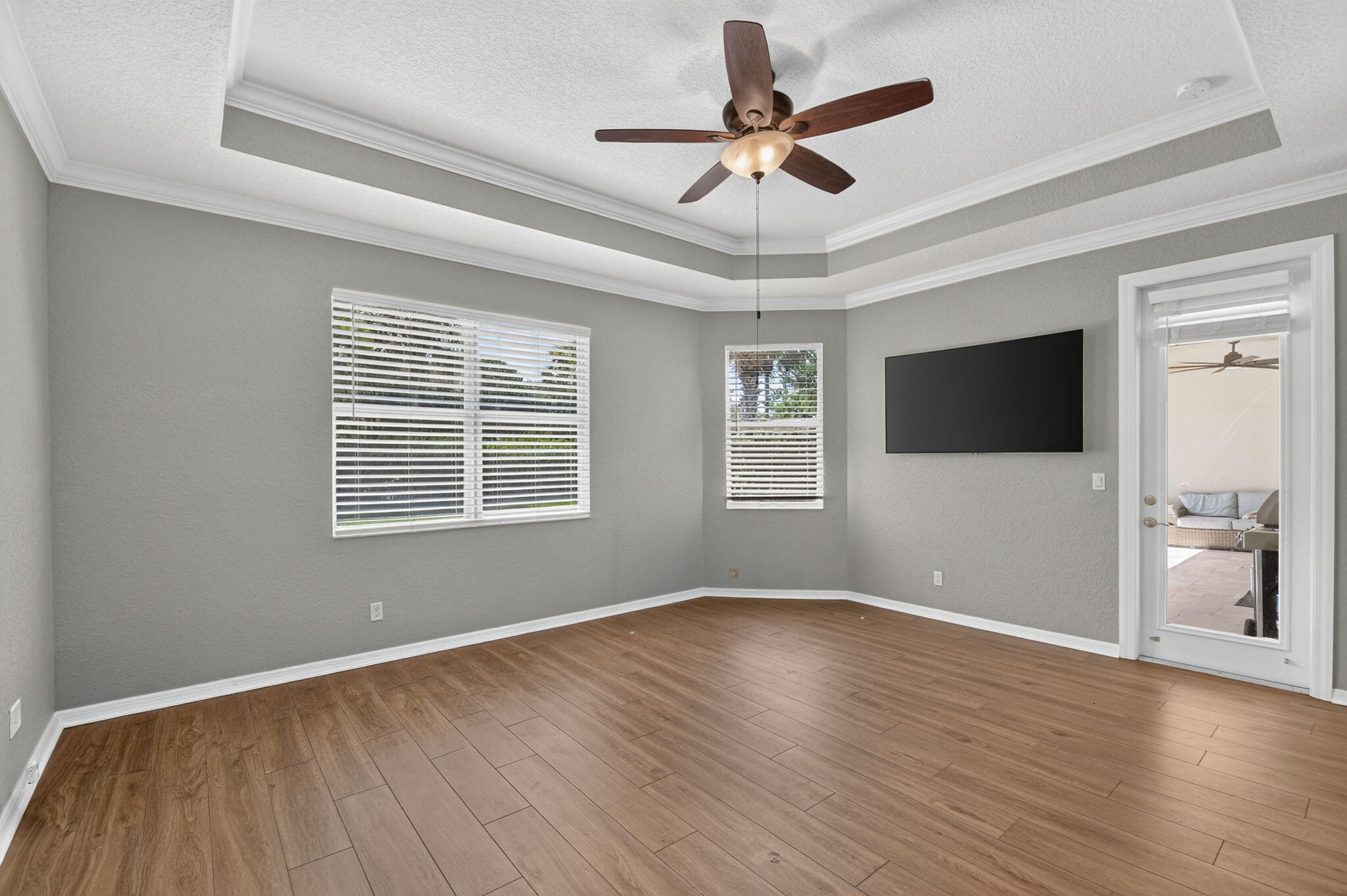 VISTA LAGO - Residential