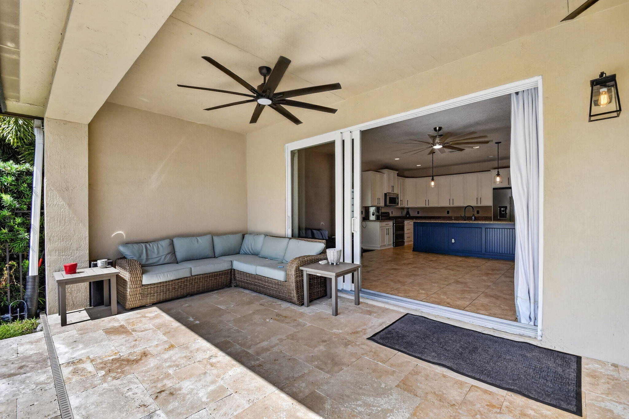 VISTA LAGO - Residential