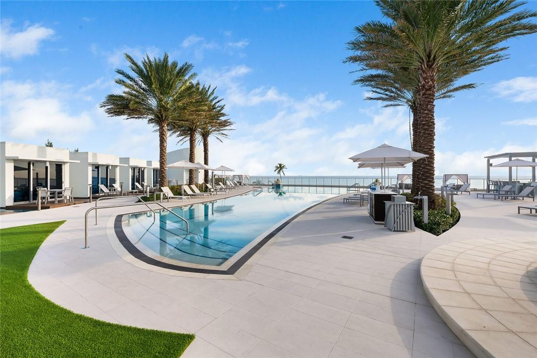 Paramount - Residential