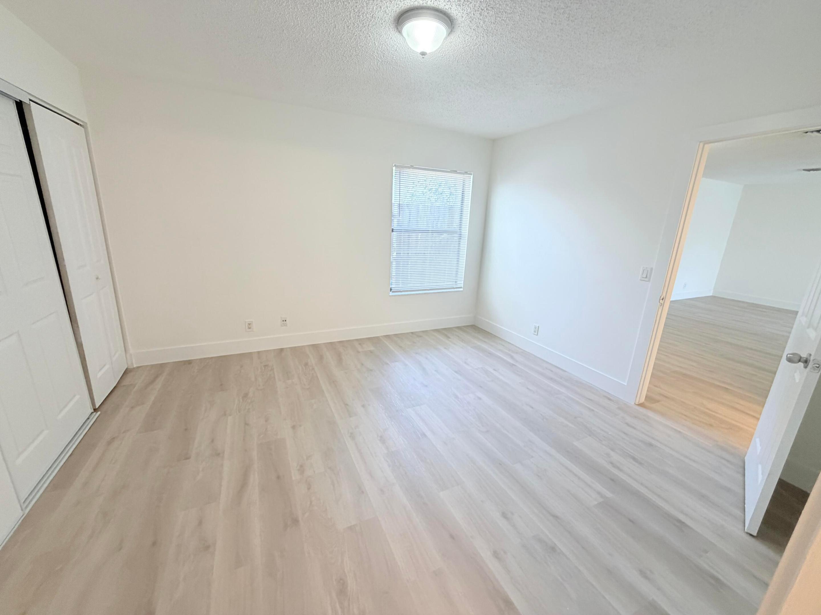 CROSSINGS OF BOYNTON BEACH CONDO - Residential Lease