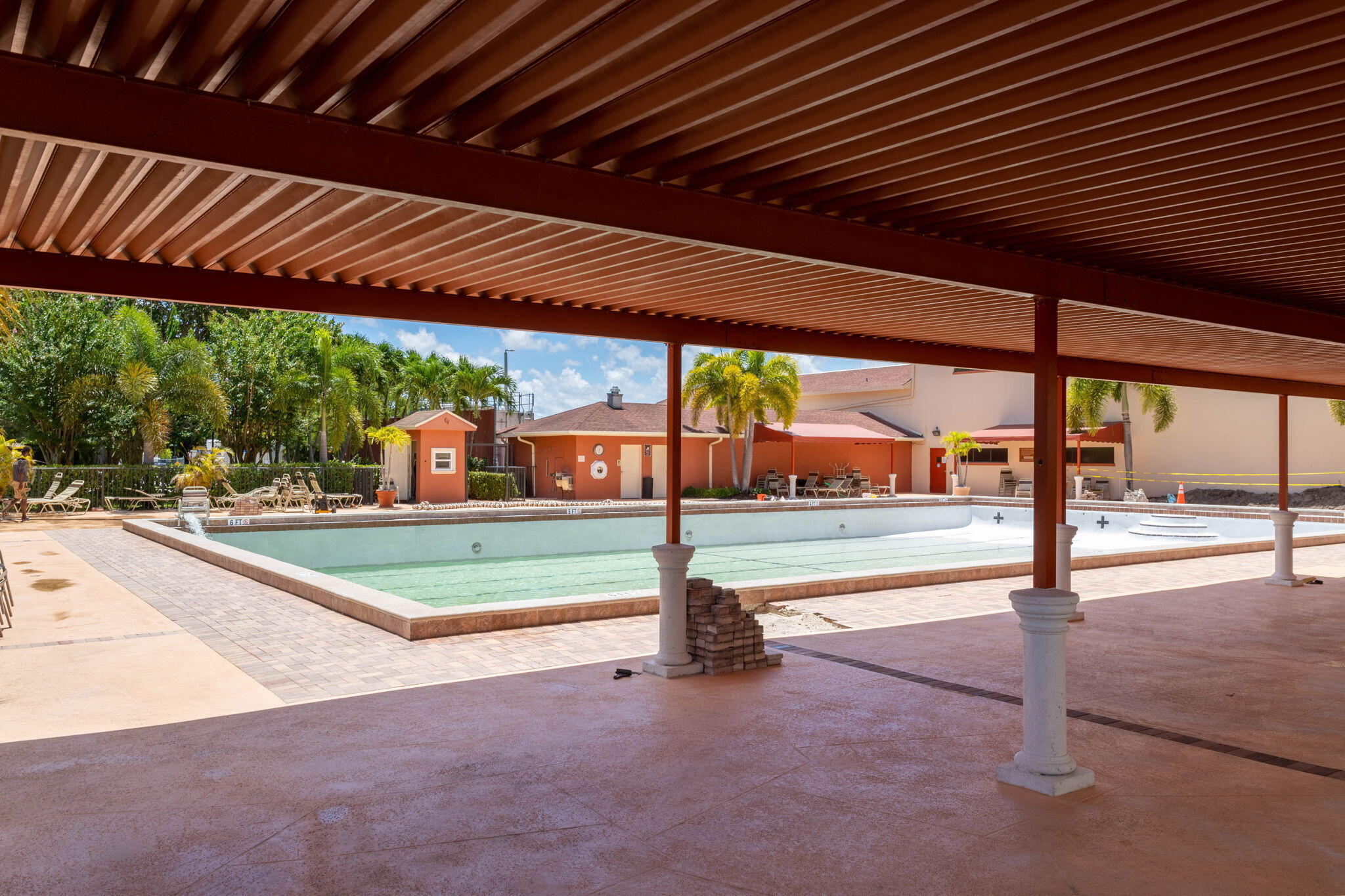 MANSFIELD AT CENTURY VILLAGE CONDO - Residential