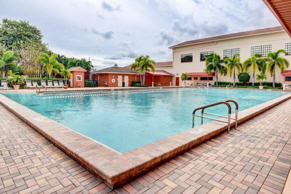 MANSFIELD AT CENTURY VILLAGE CONDO - Residential