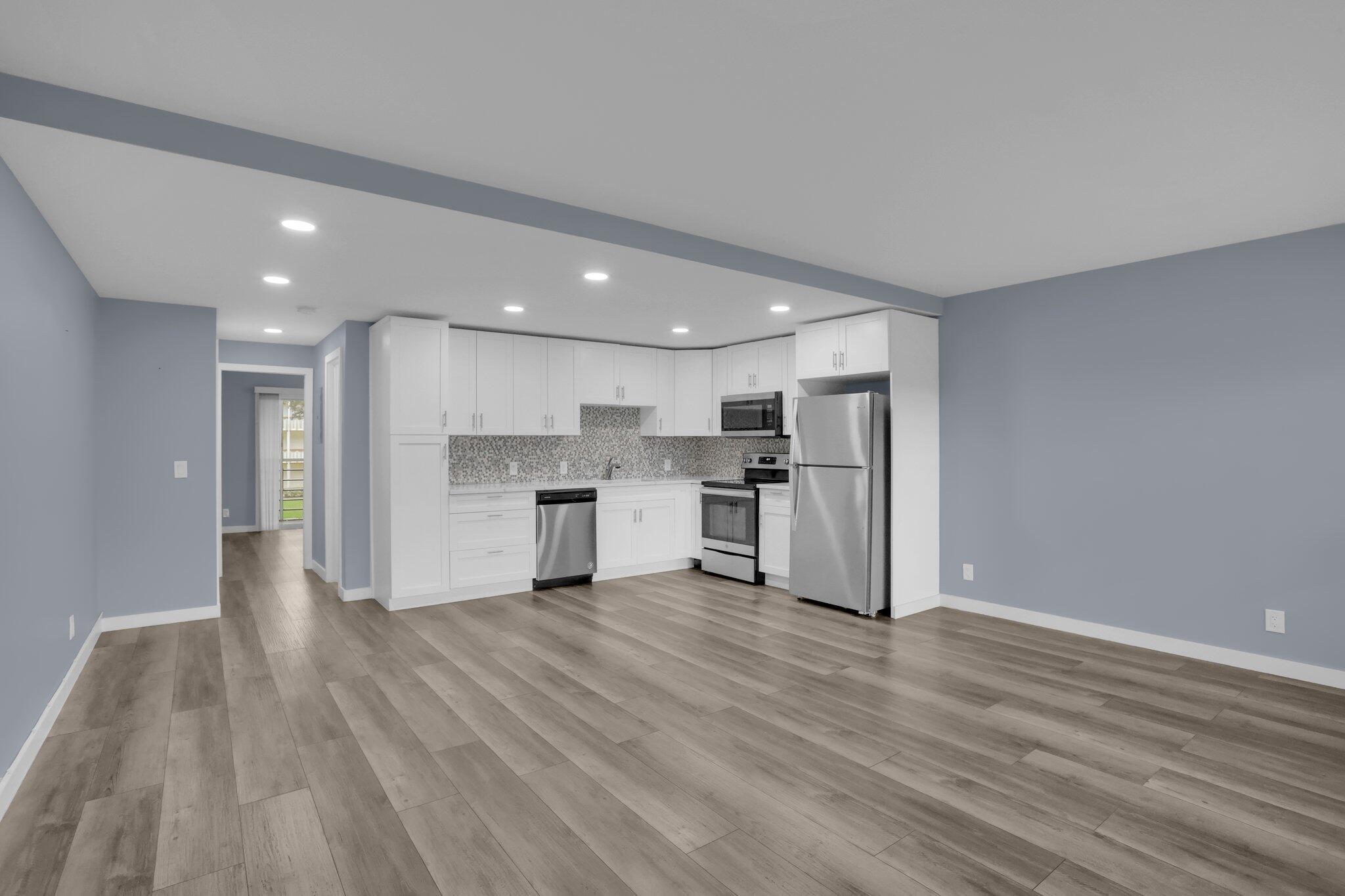MANSFIELD AT CENTURY VILLAGE CONDO - Residential