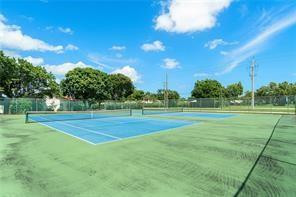 LAGO DEL REY CONDO - Residential
