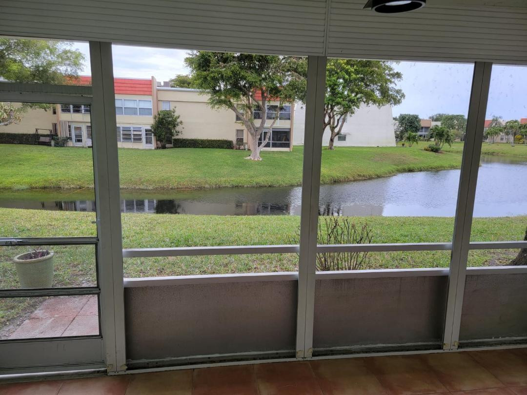 LAGO DEL REY CONDO - Residential