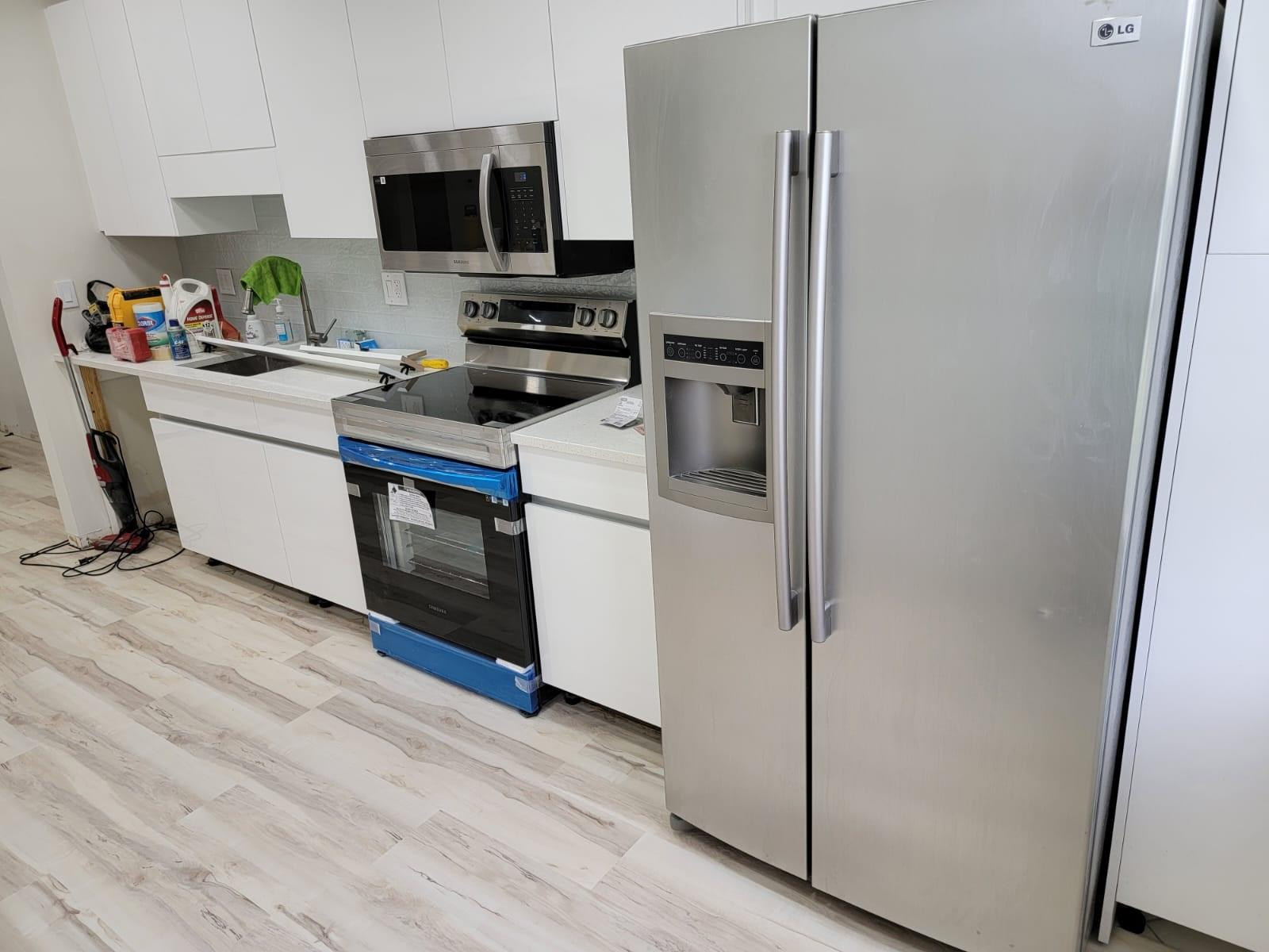 LAGO DEL REY CONDO - Residential