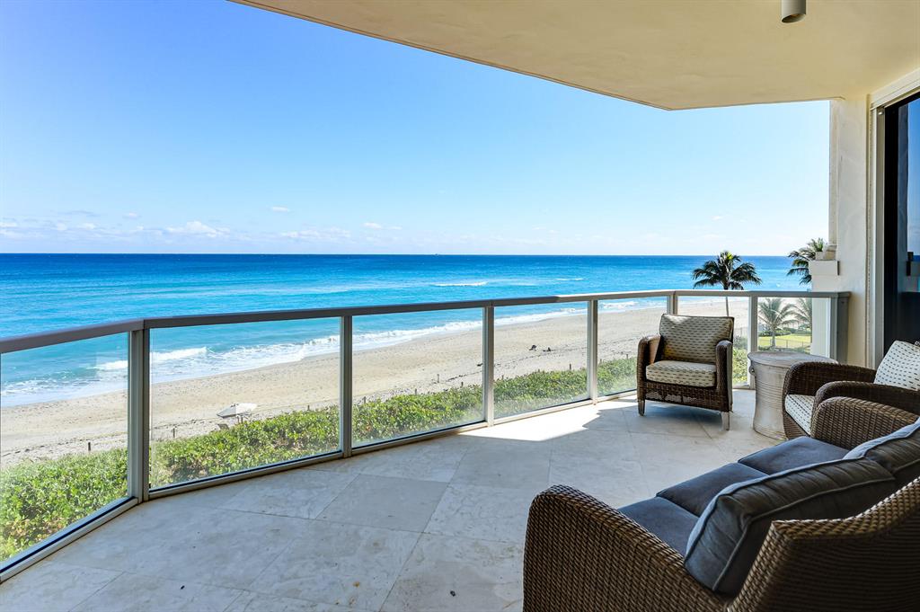BELLARIA CONDO - Residential