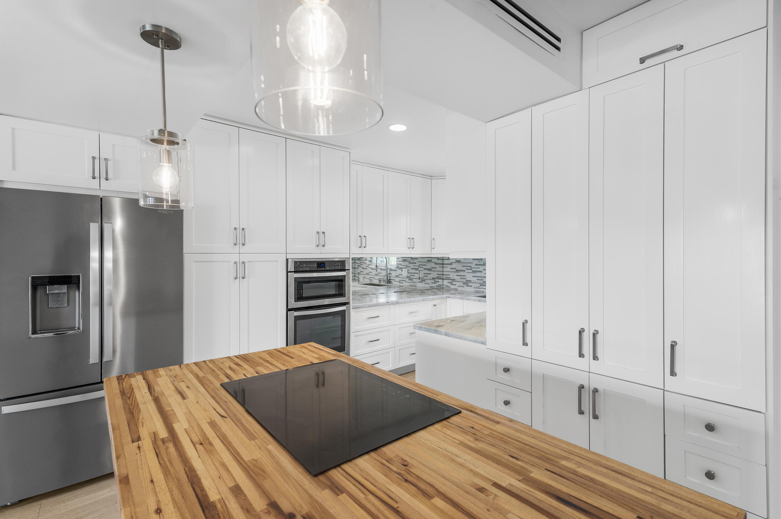 Park Shores Manor - Residential Lease
