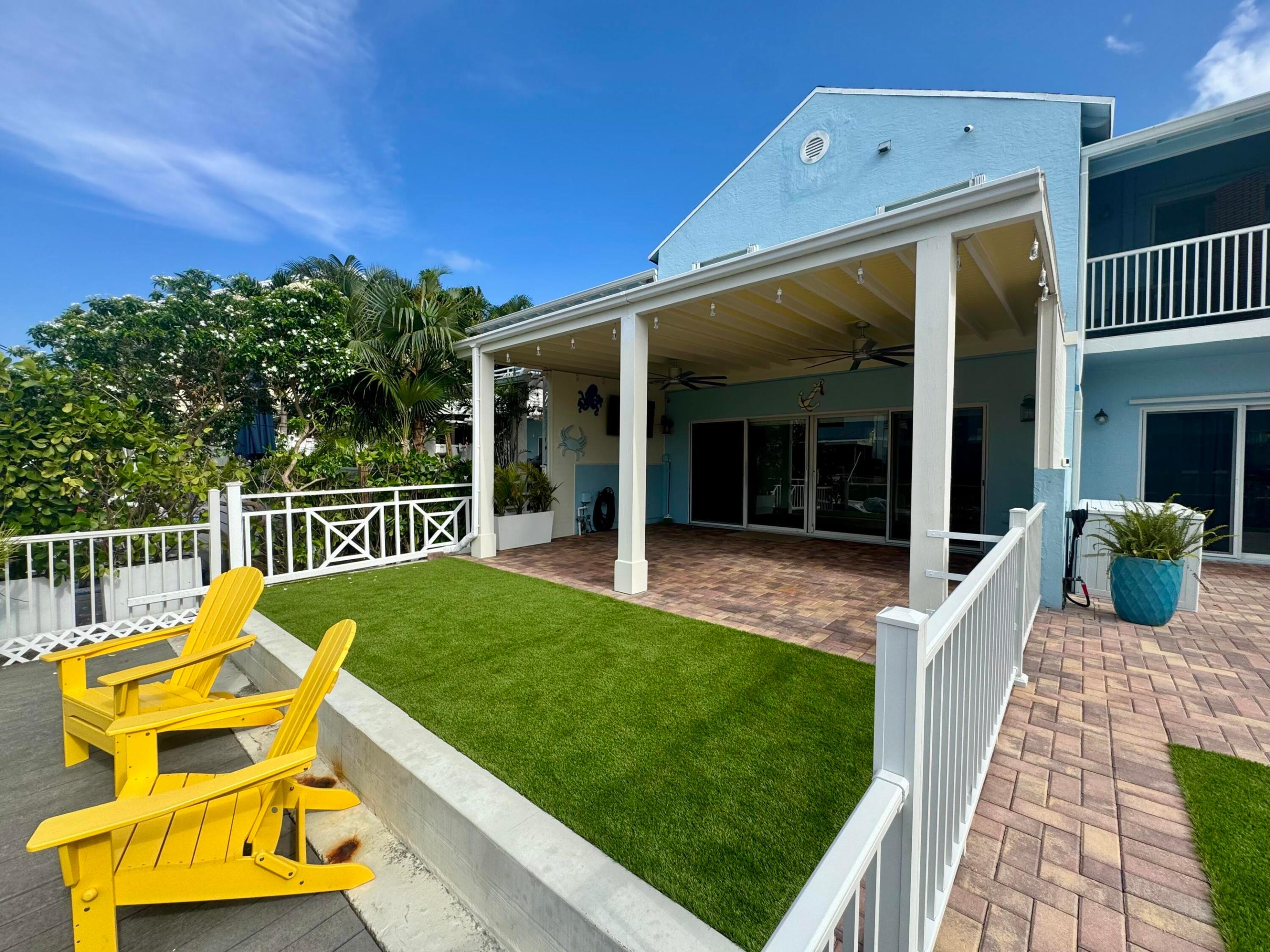 Park Shores Manor - Residential Lease