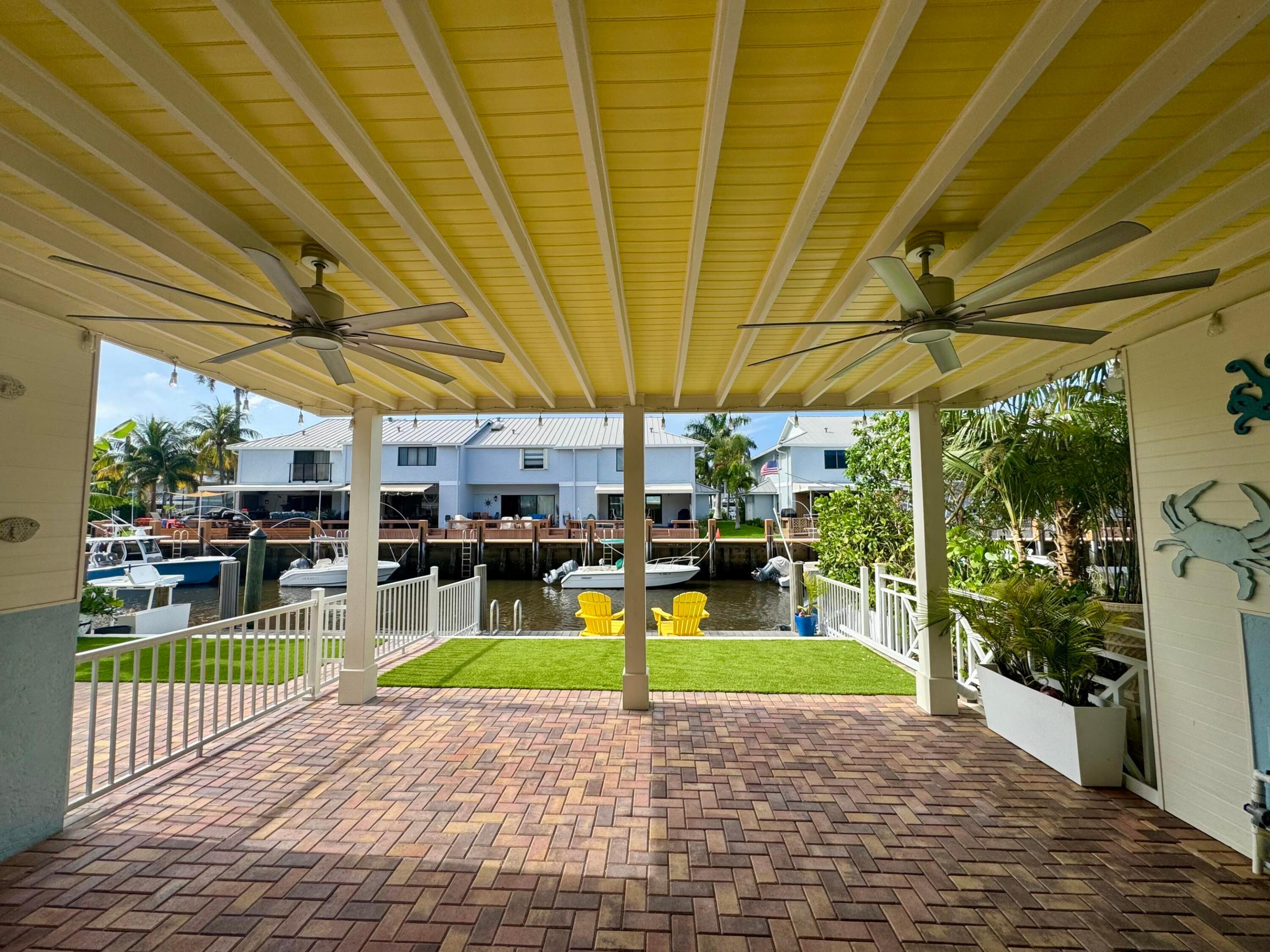 Park Shores Manor - Residential Lease