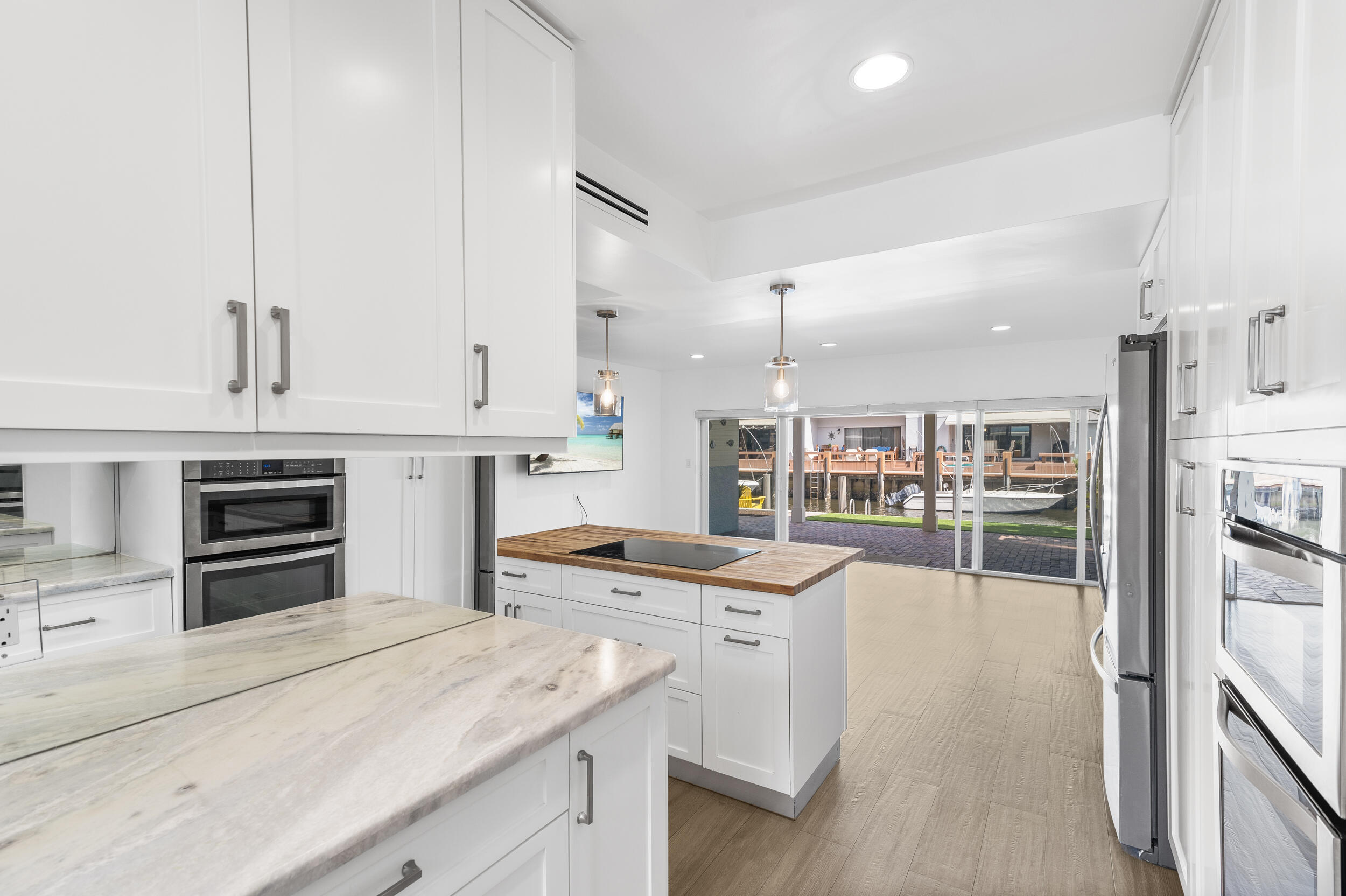 Park Shores Manor - Residential Lease