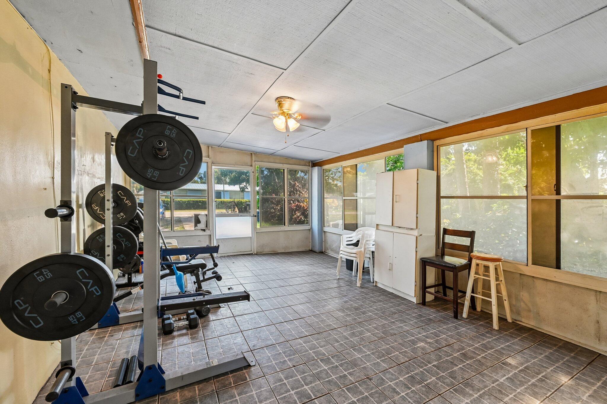 SUNLAND GARDENS - Residential