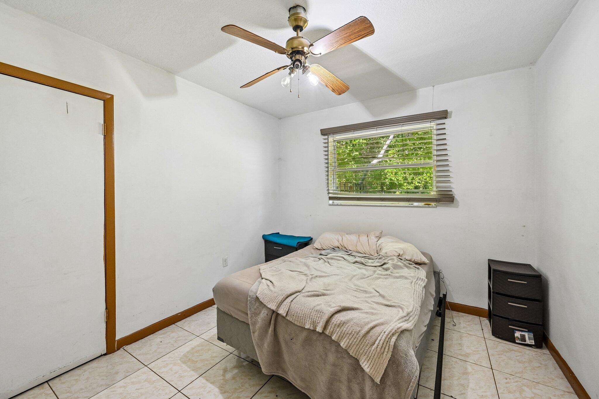 SUNLAND GARDENS - Residential