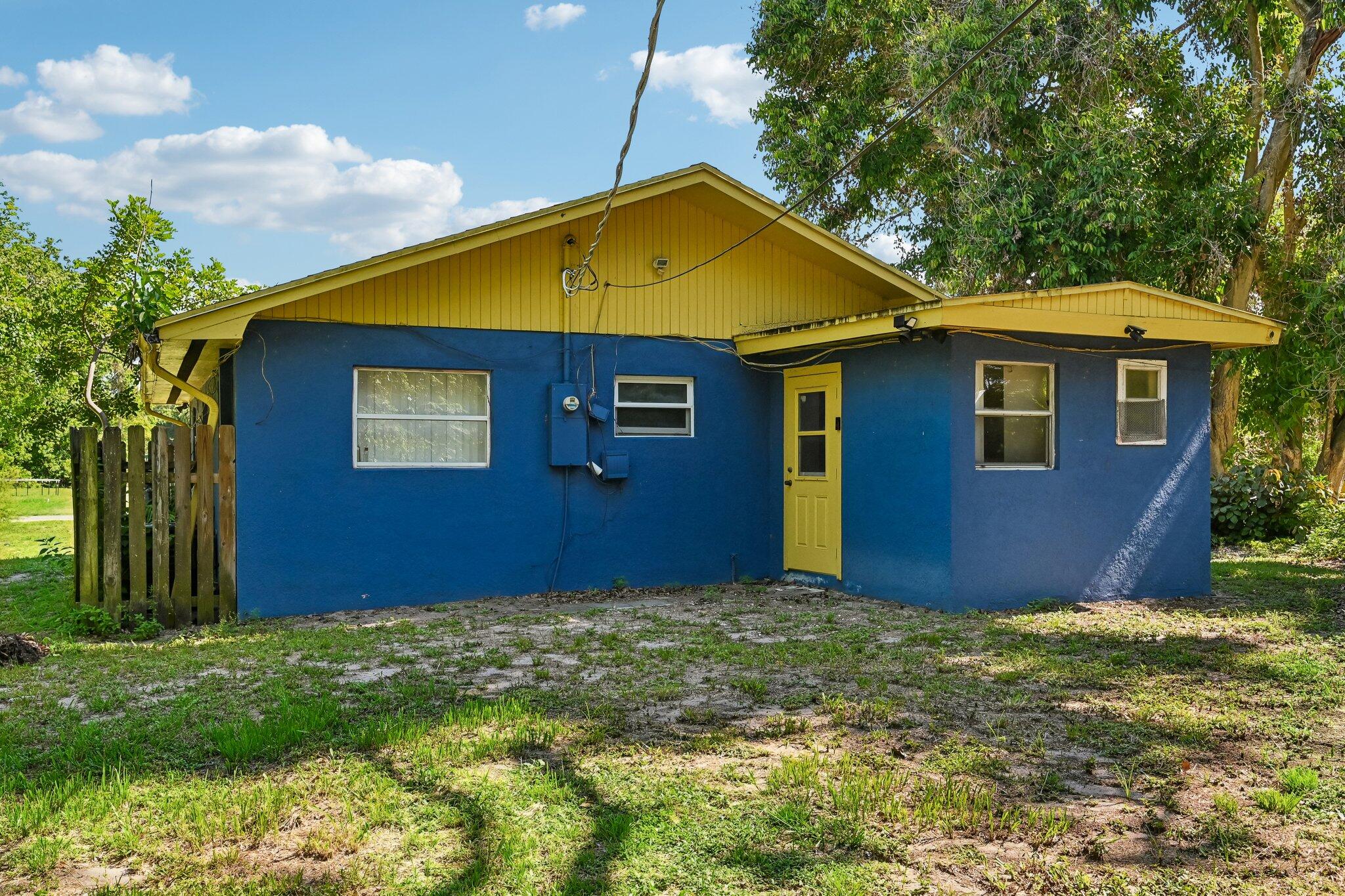 SUNLAND GARDENS - Residential