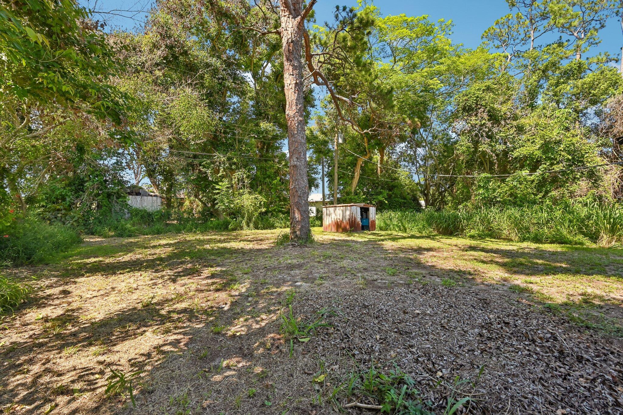 SUNLAND GARDENS - Residential