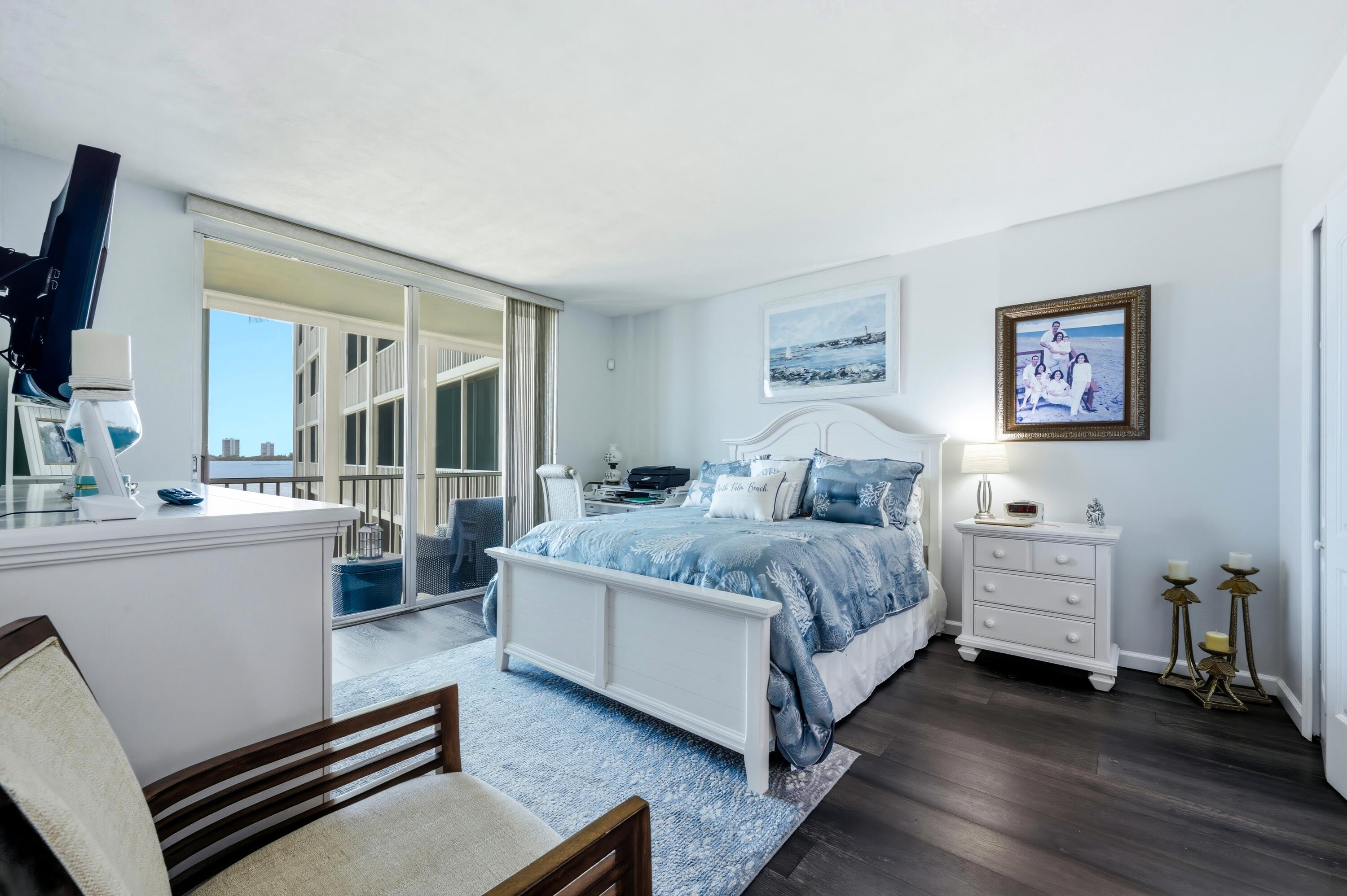 PARADISE HARBOUR CONDO - Residential