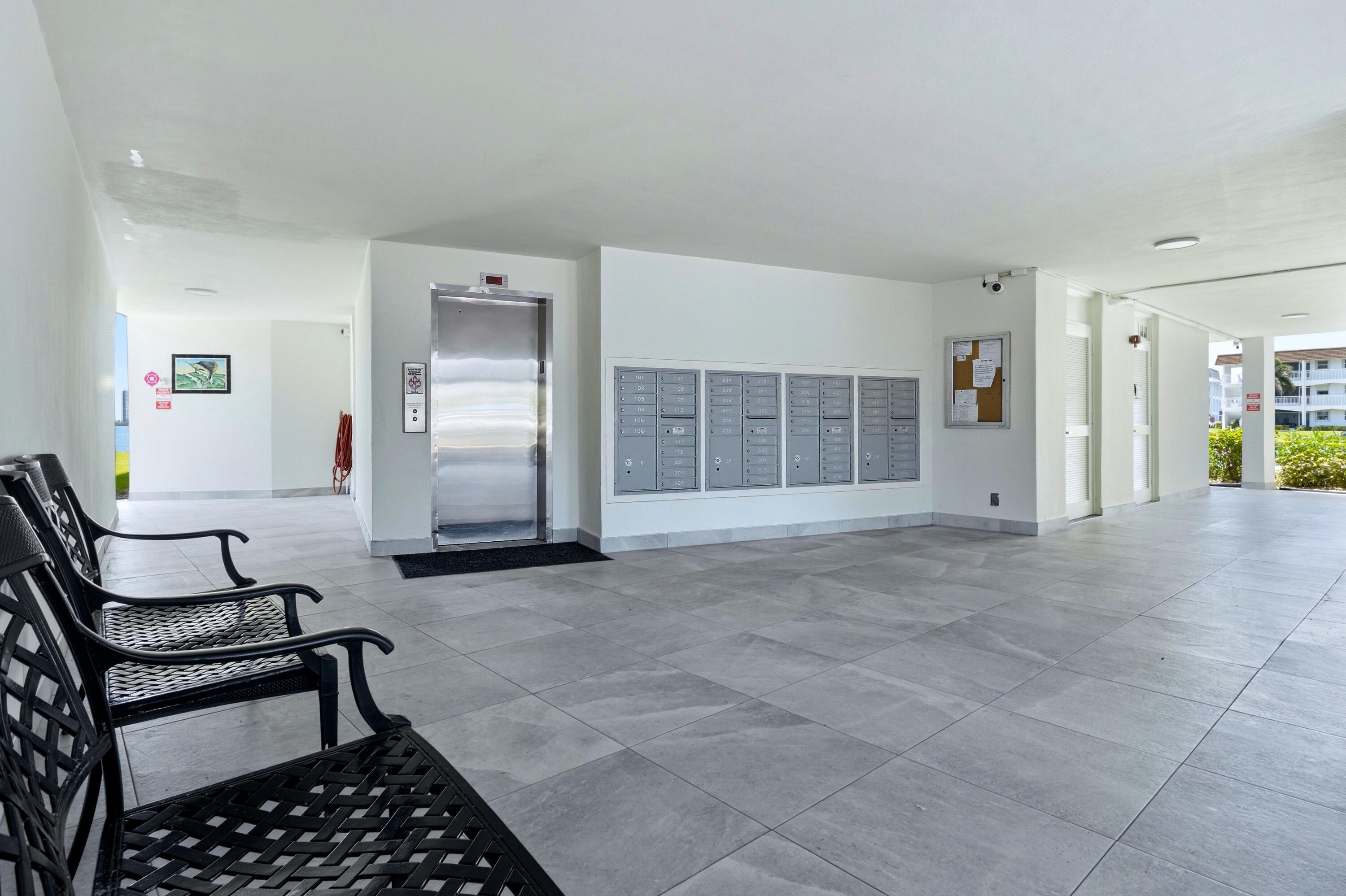 PARADISE HARBOUR CONDO - Residential
