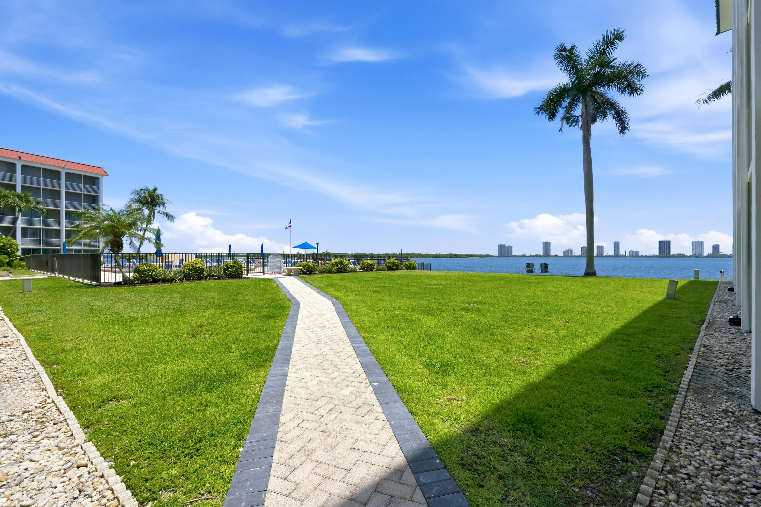 PARADISE HARBOUR CONDO - Residential