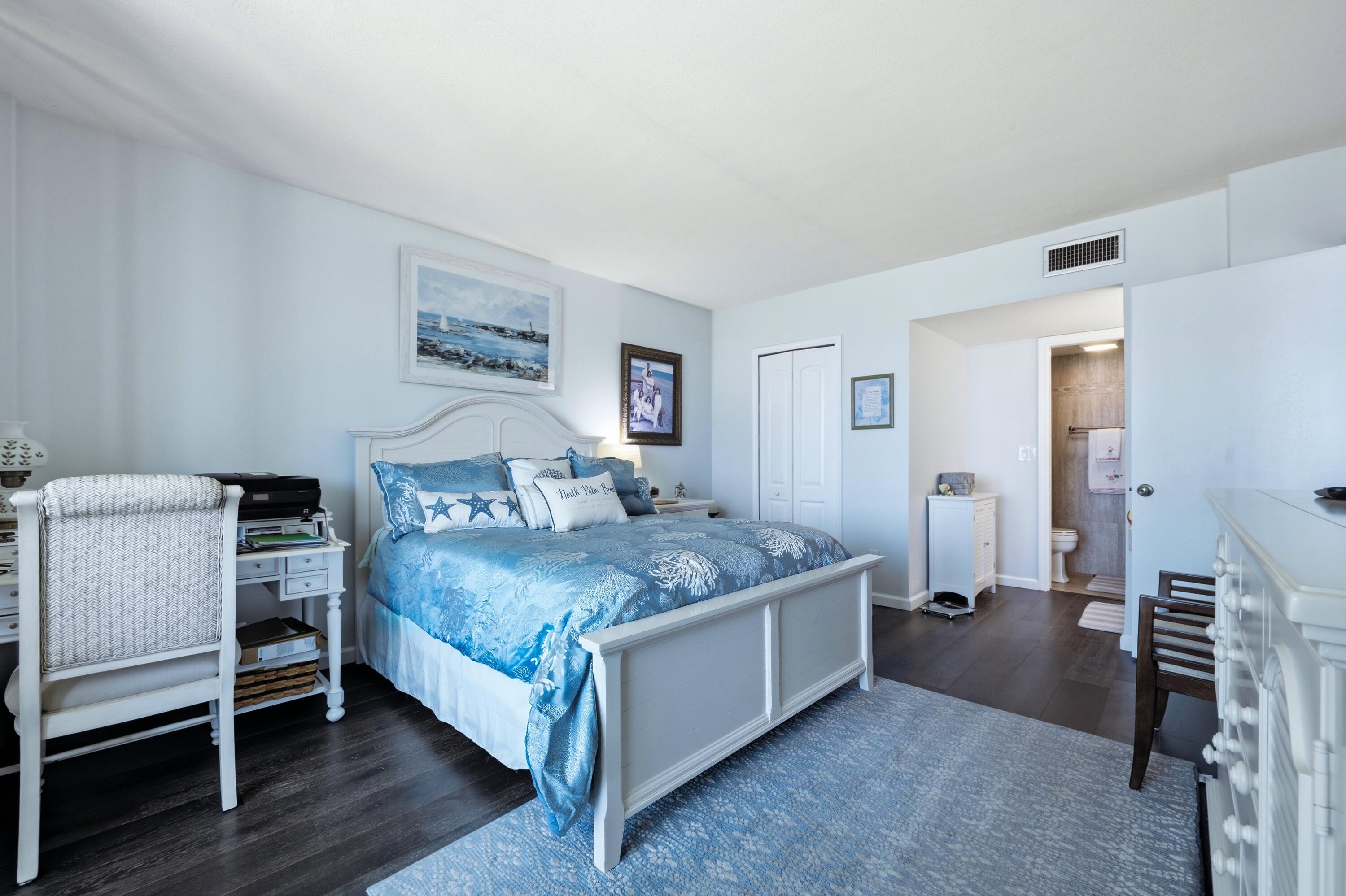 PARADISE HARBOUR CONDO - Residential