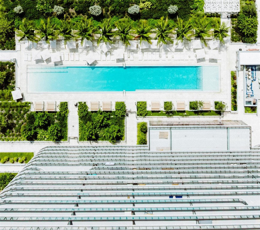 72 Park - Residential