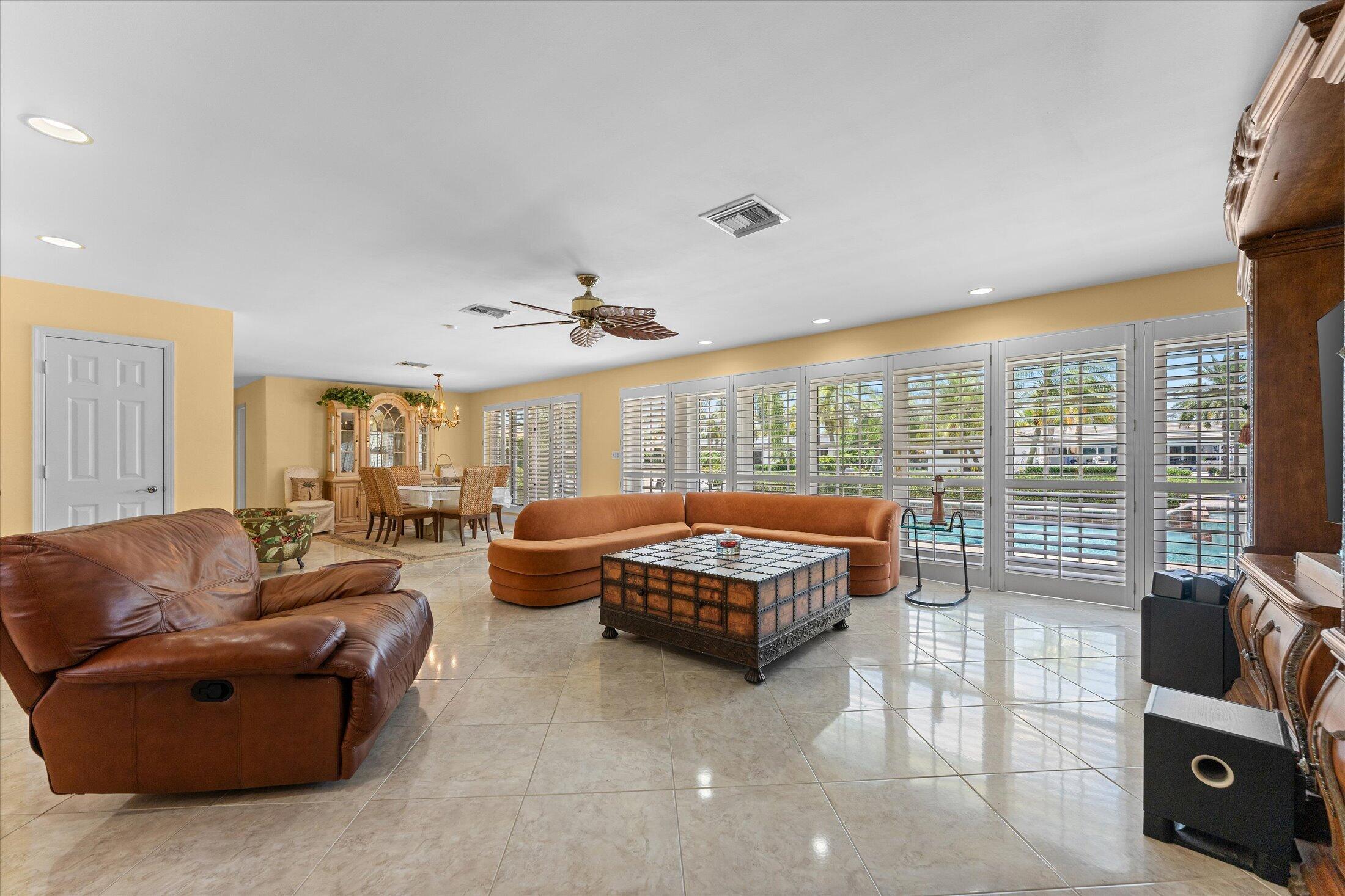 LIGHTHOUSE POINT ESTATES - Residential