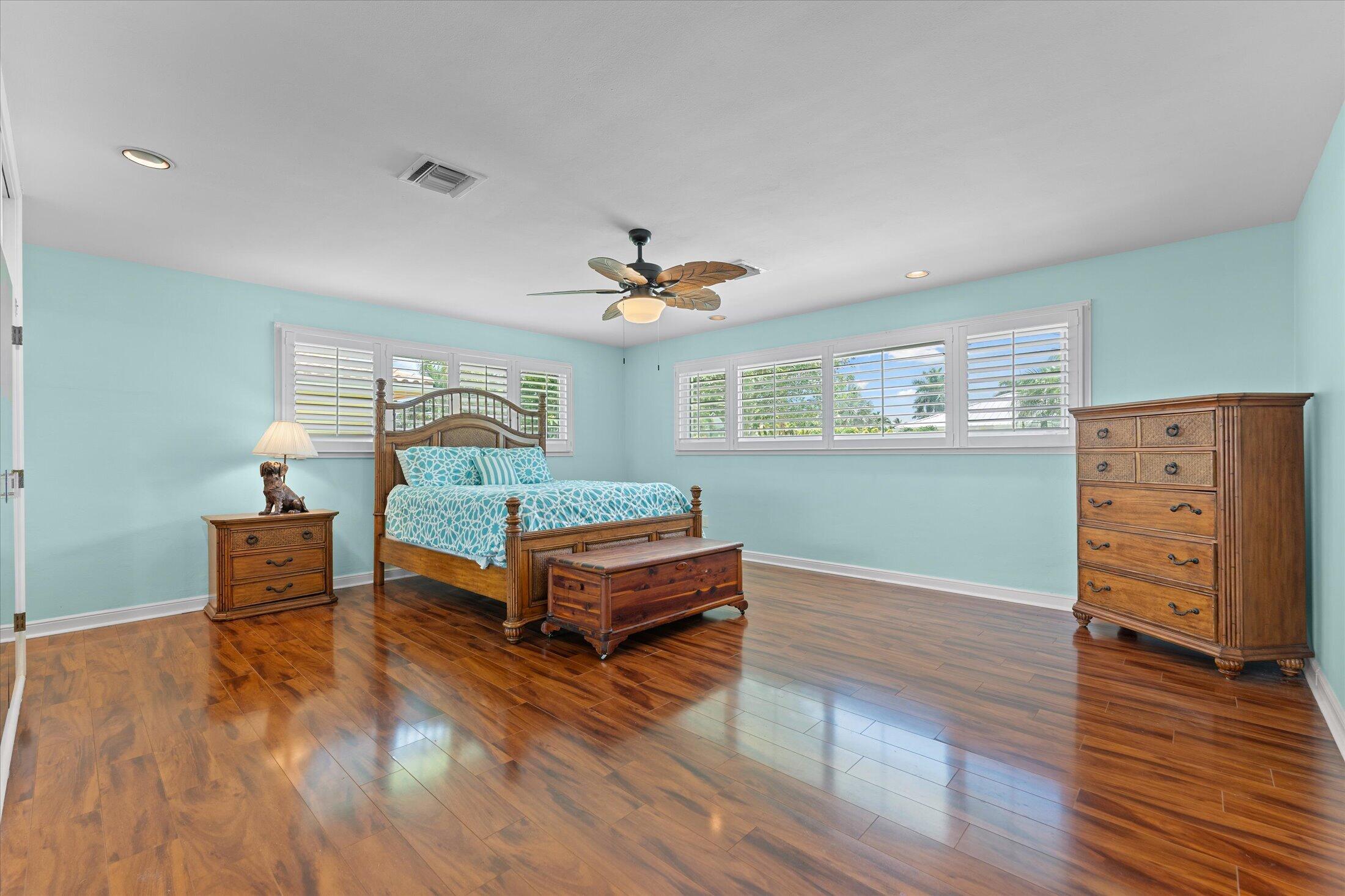 LIGHTHOUSE POINT ESTATES - Residential